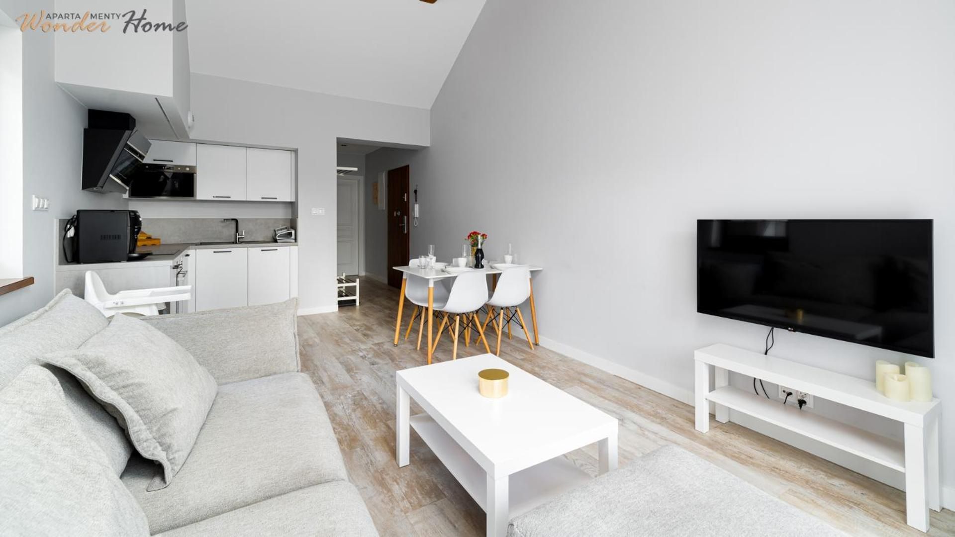 One-Bedroom Apartment (Sunrise)