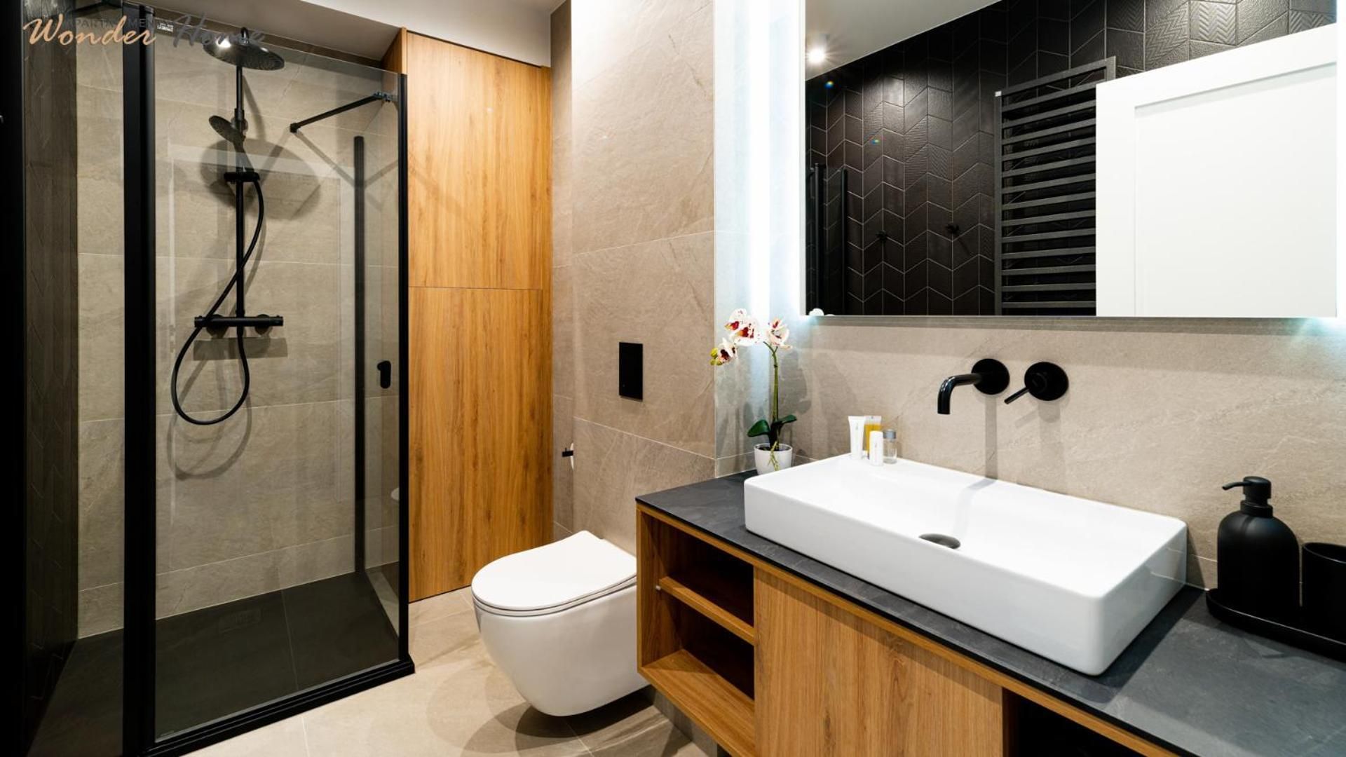 Beverly - Two-Bedroom Apartment