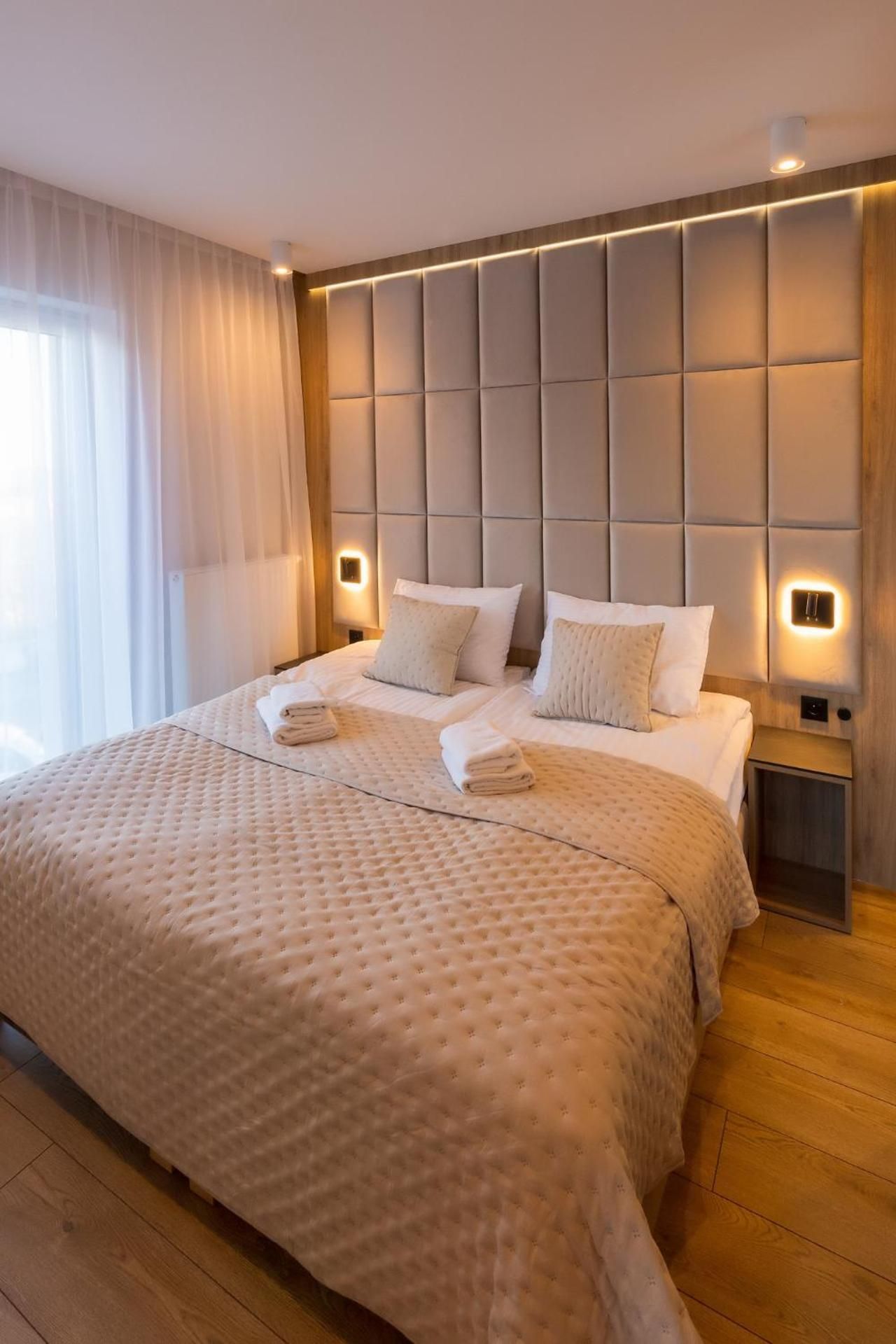 JSON - Duplex Apartment