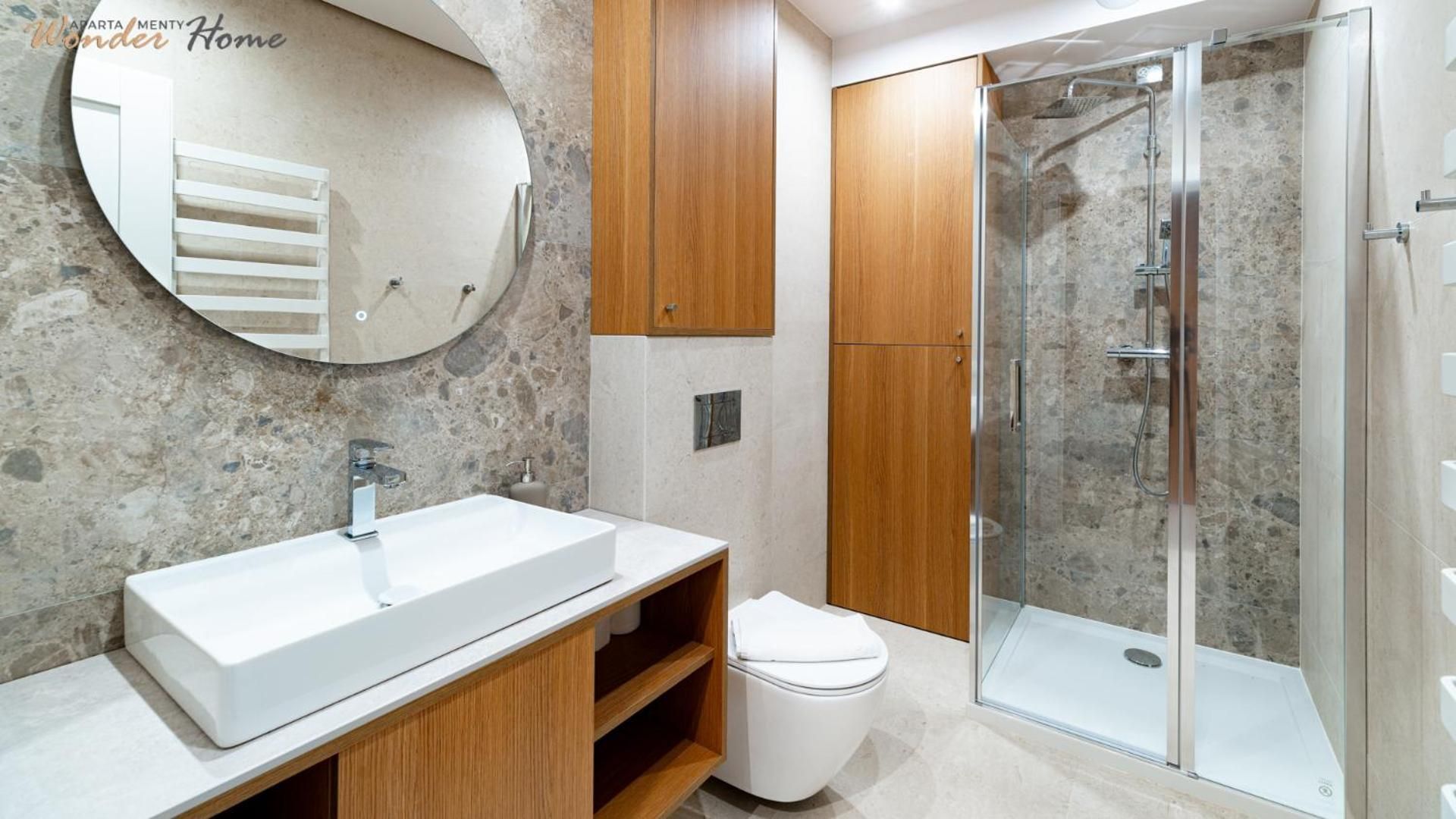 W Chmurach - Two-Bedroom Apartment