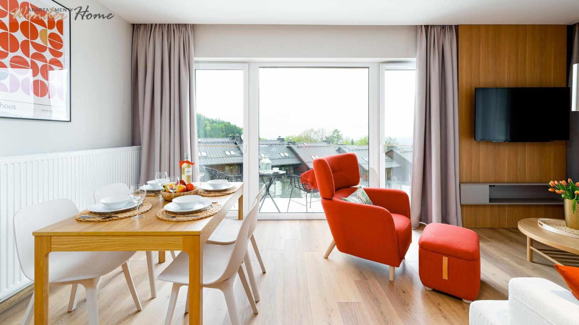 Apartment with Balcony (Rubin)