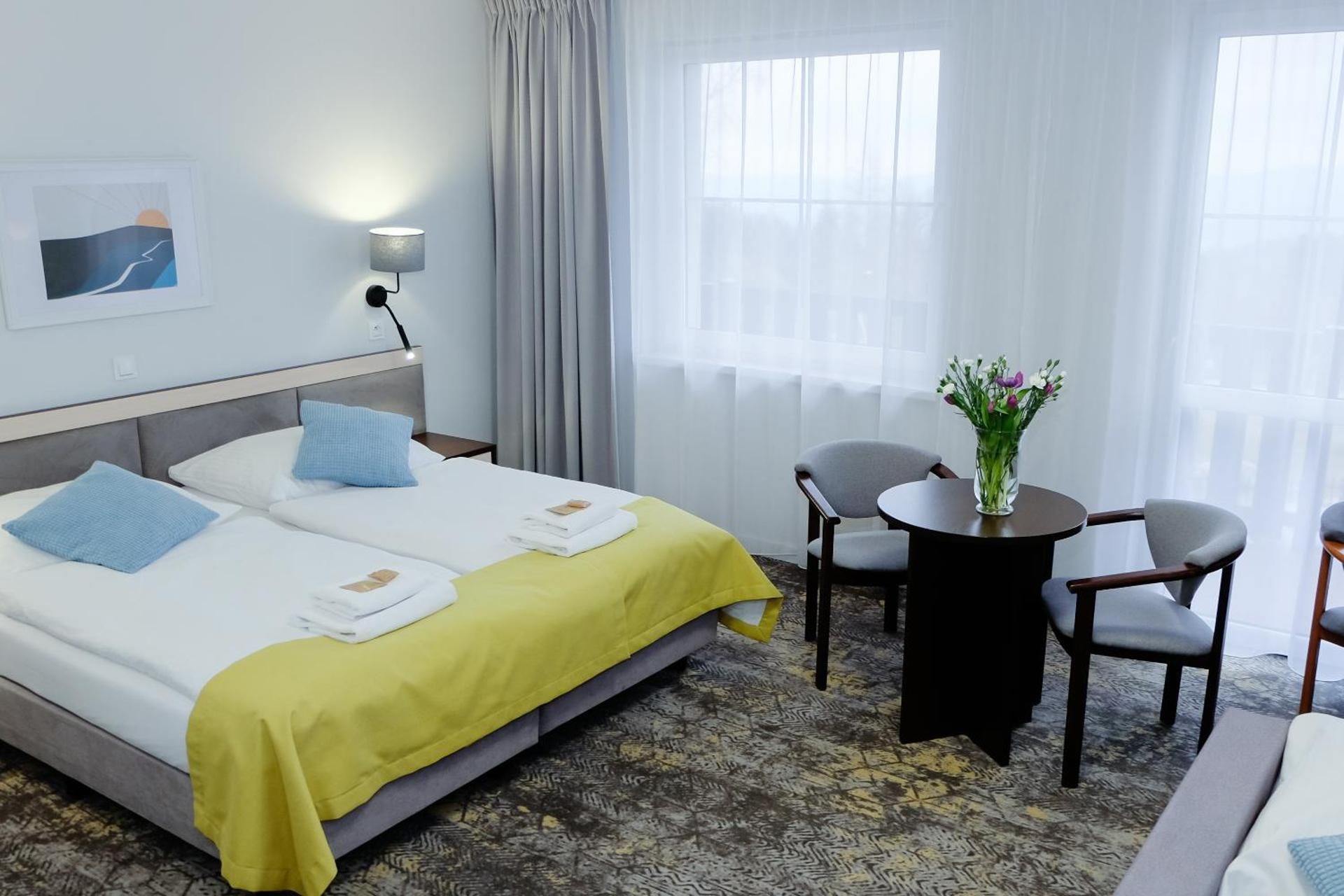 Deluxe Twin Room with Mountain View