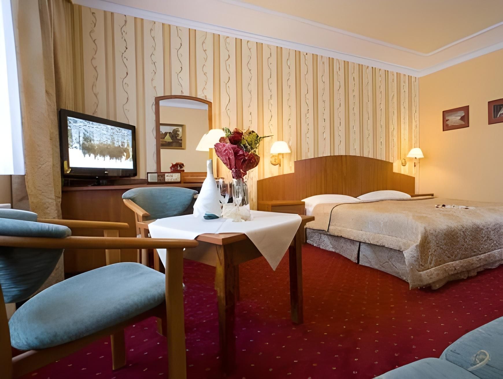 Triple Room