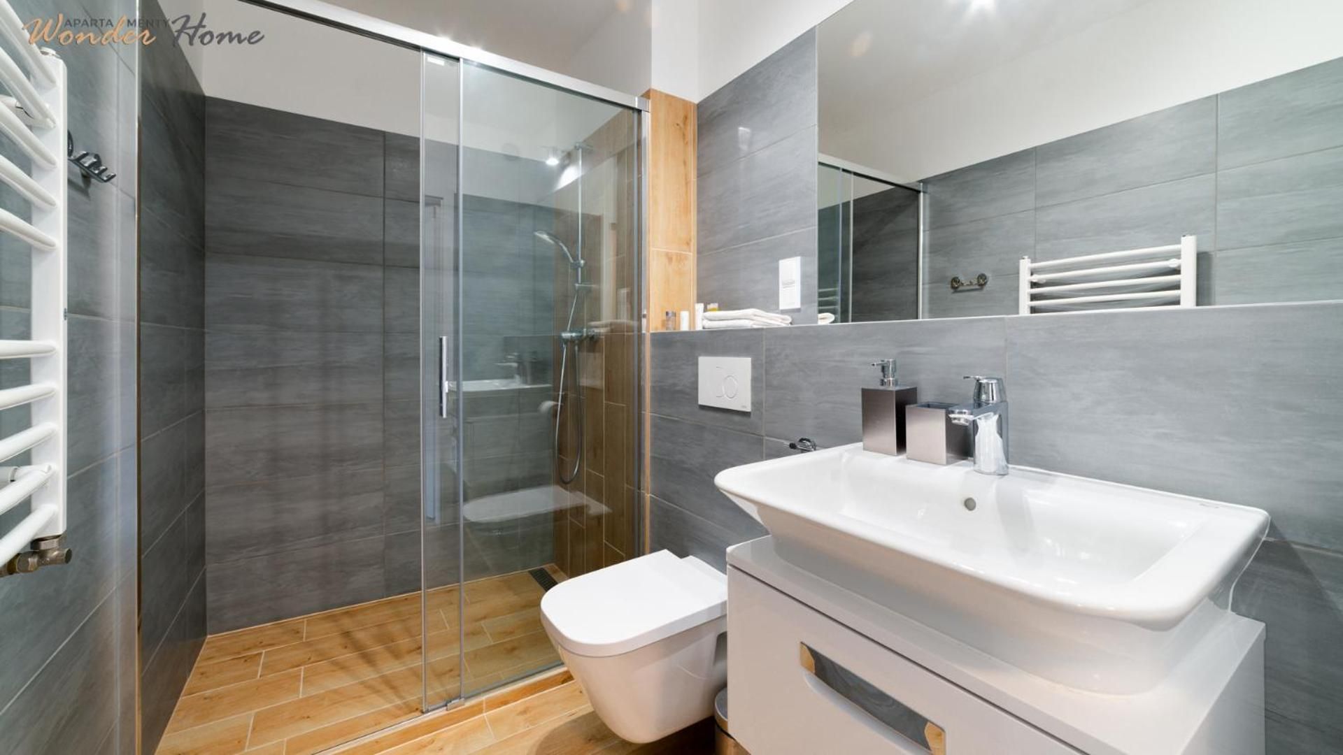 One-Bedroom Apartment Finezja