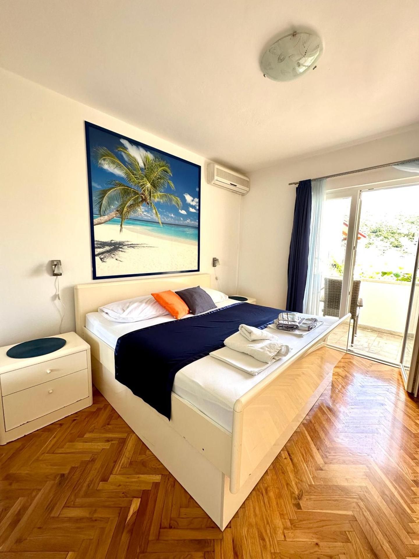 Double Room with Balcony and Sea View
