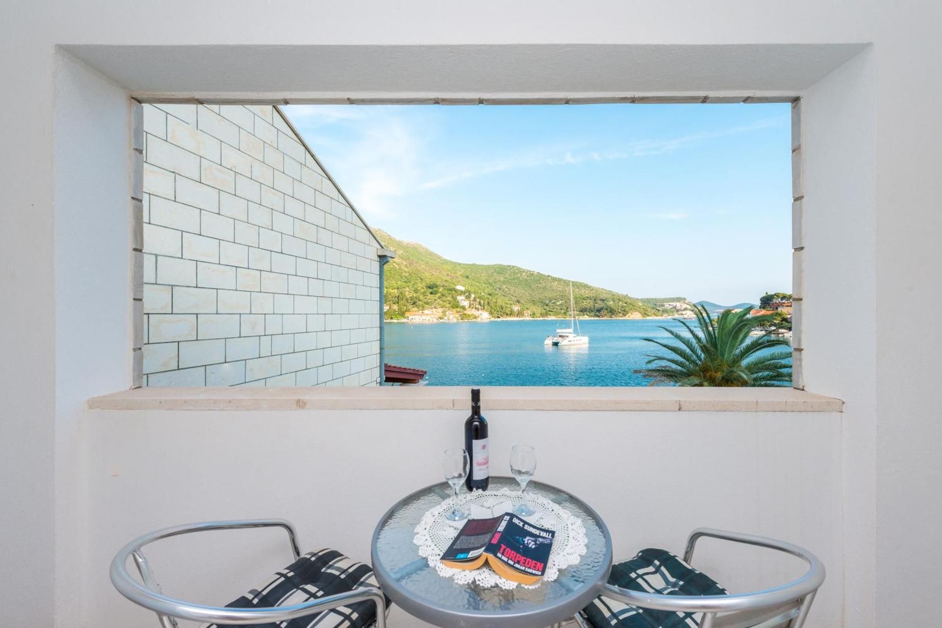 Double Room with Balcony and Sea View