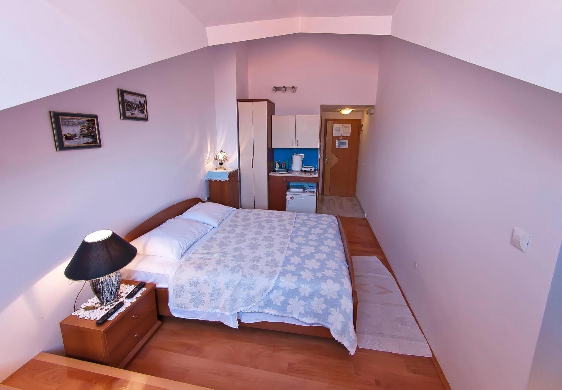 Economy Double Room