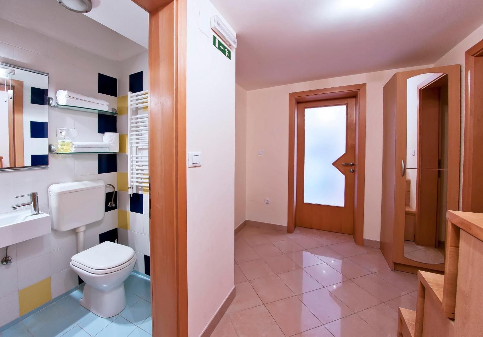Basic Triple Room