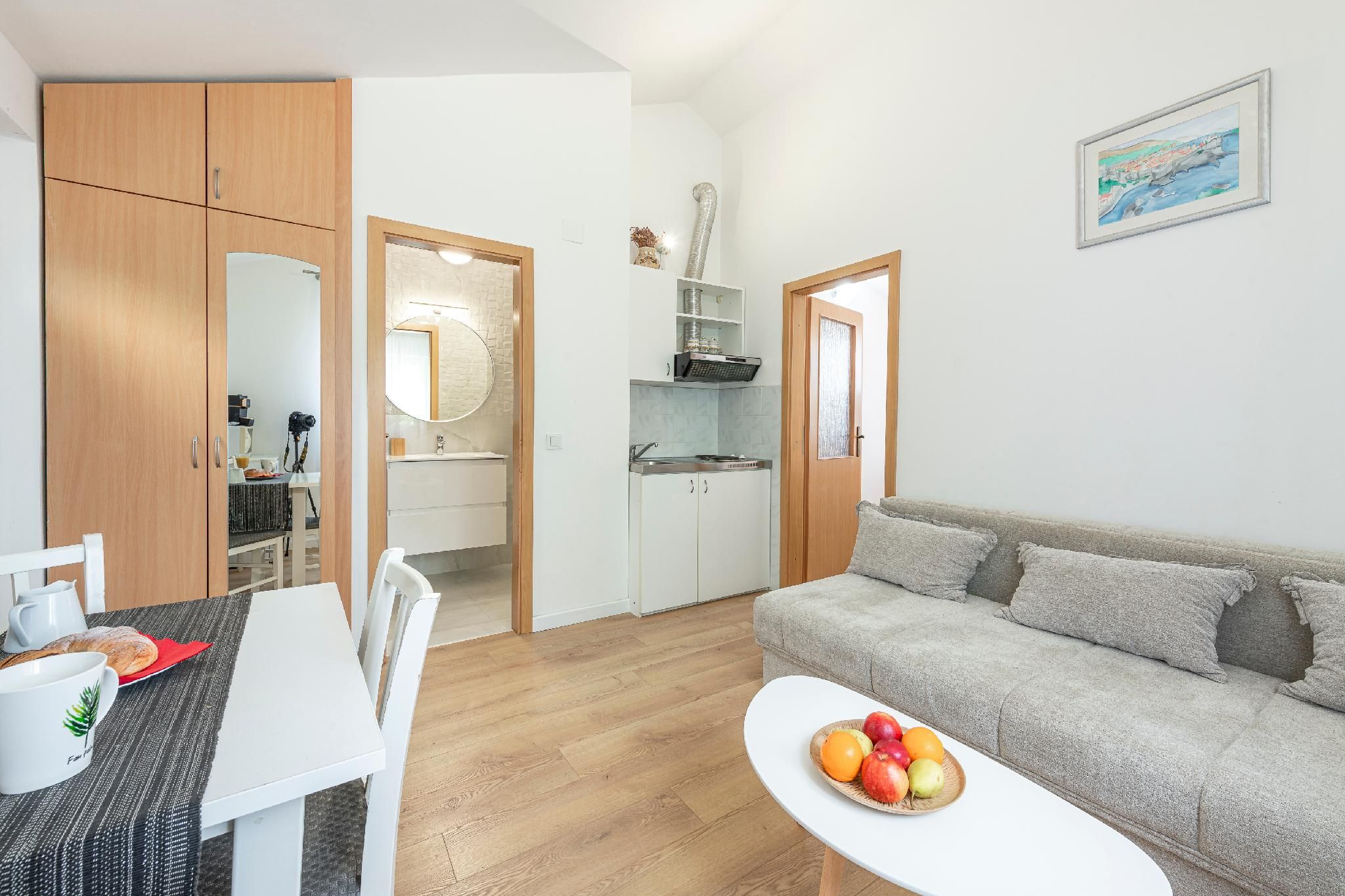 Sea View Apartment for 3 Adults
