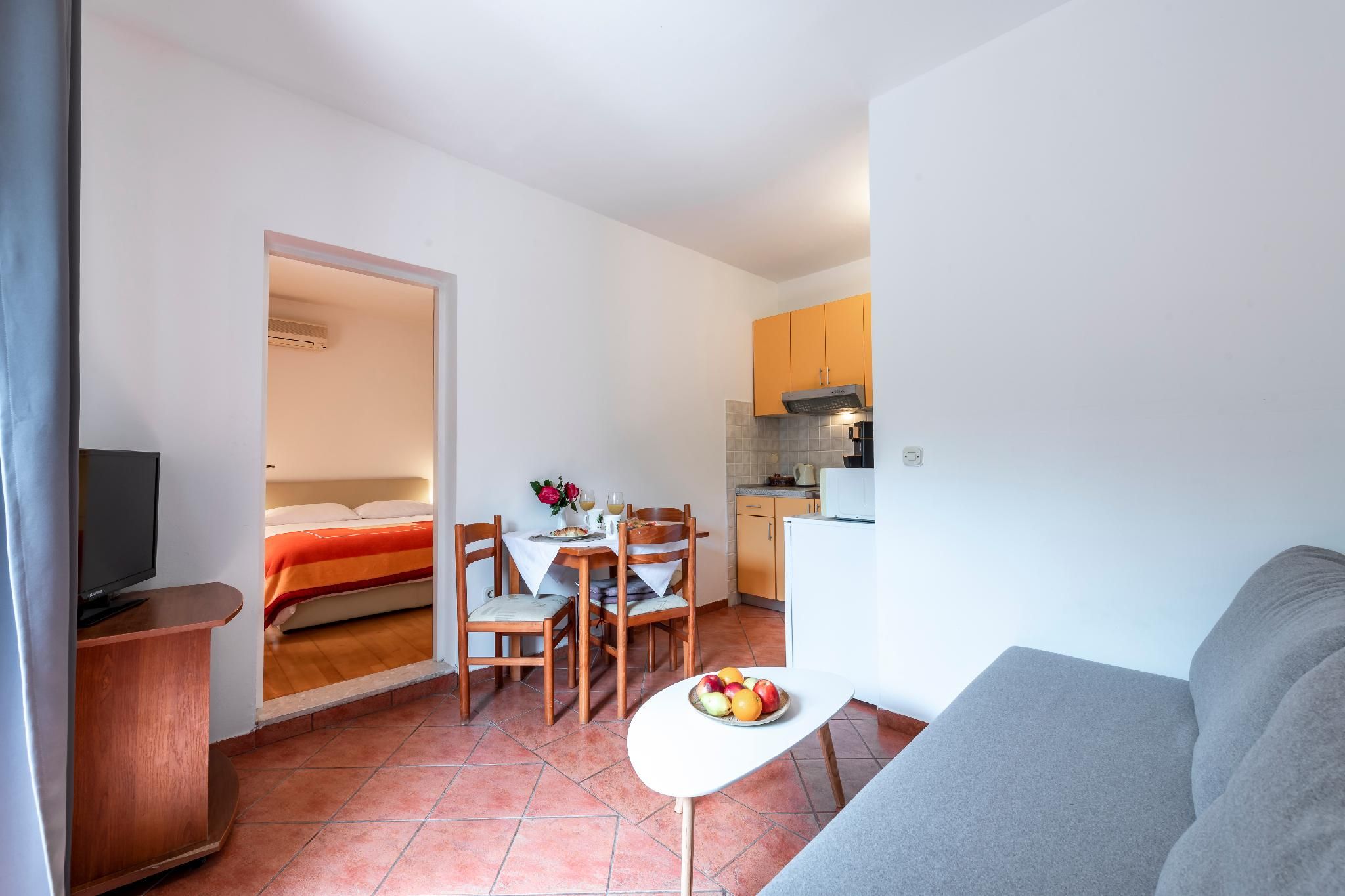 Apartment for 3 People with Terrace