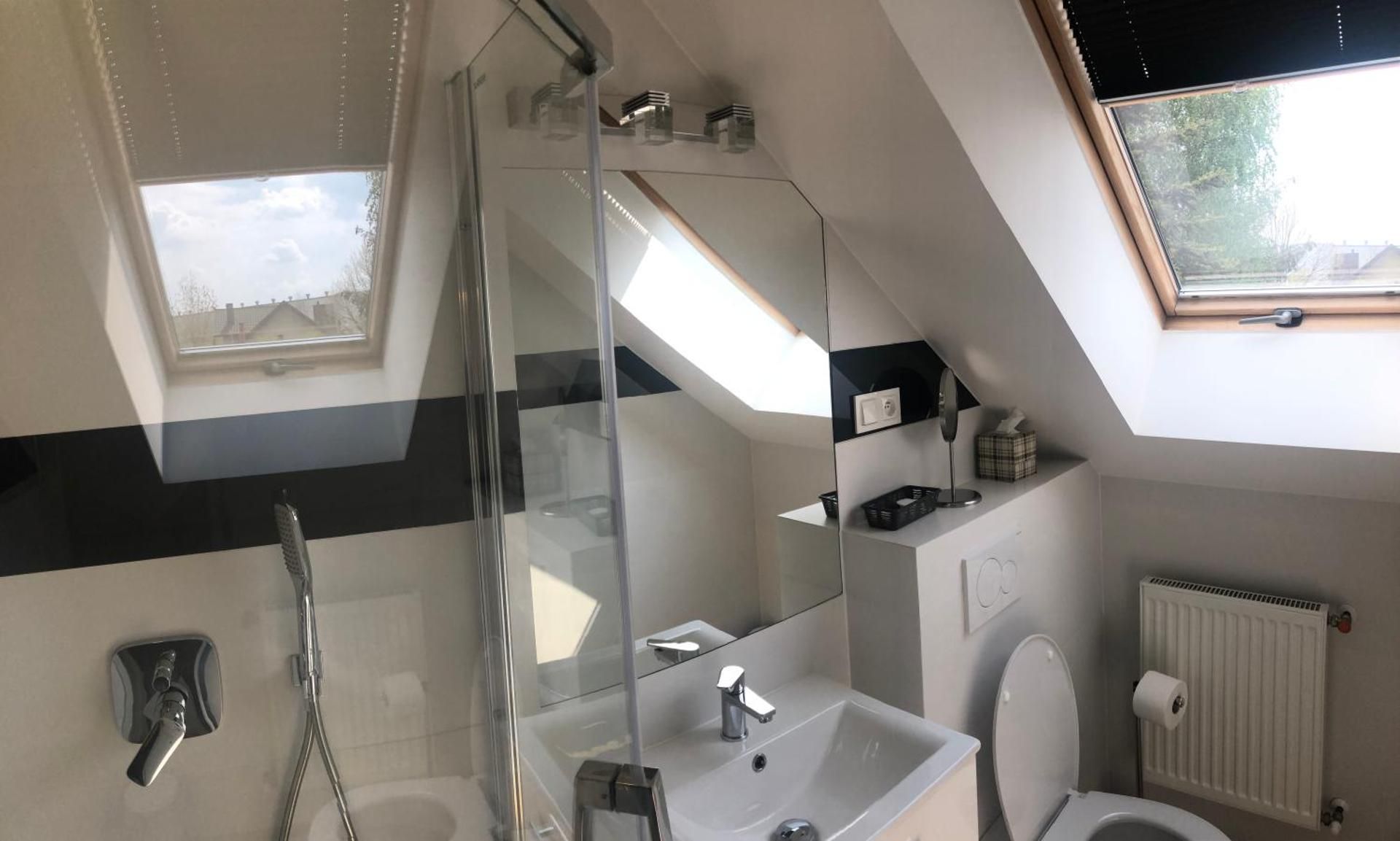 Twin Room with Private Bathroom