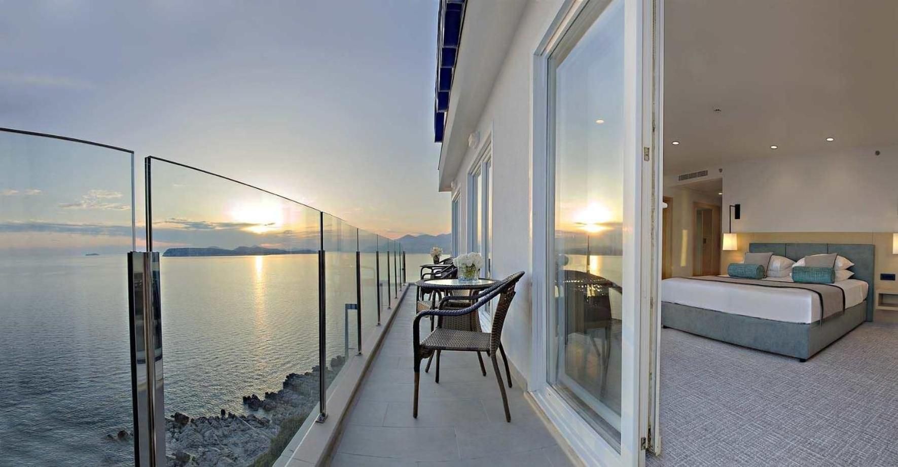 Premium Skyline Sea View Suite with Balcony