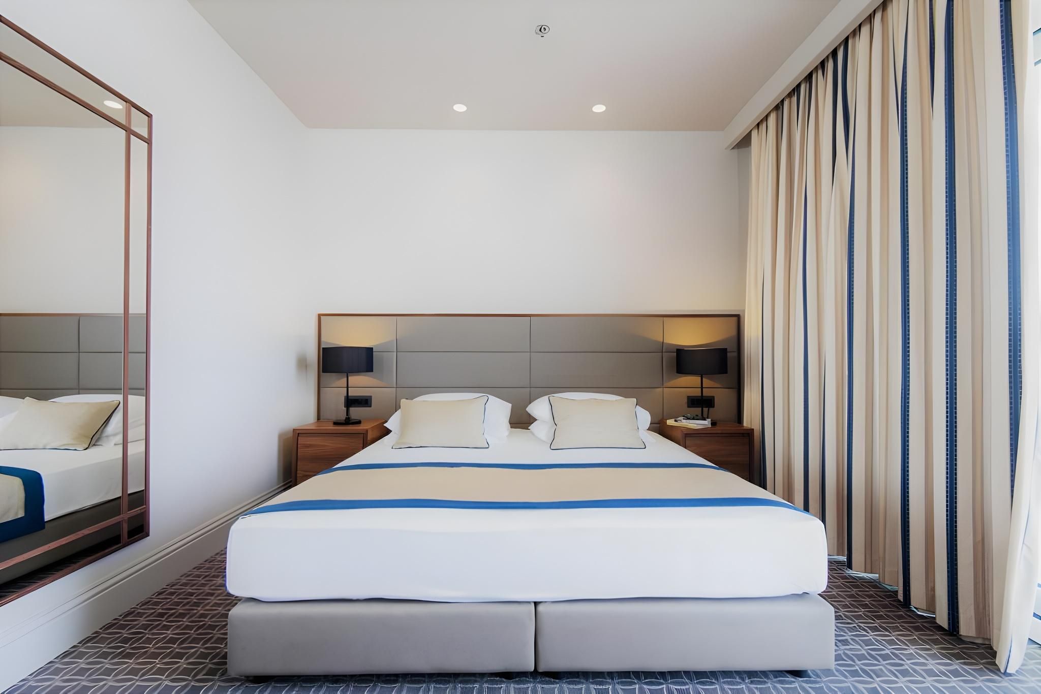 Luxury Double or Twin Room with Balcony