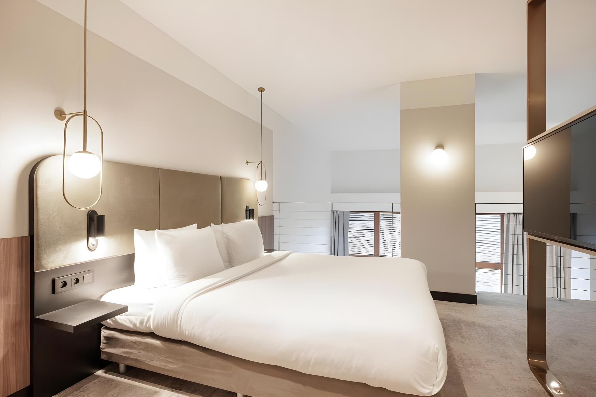 2 Bedrooms Premium Suite - 2 Queen Beds 2 Double Beds 1 Sofa Bed 80SQM Free WiFi