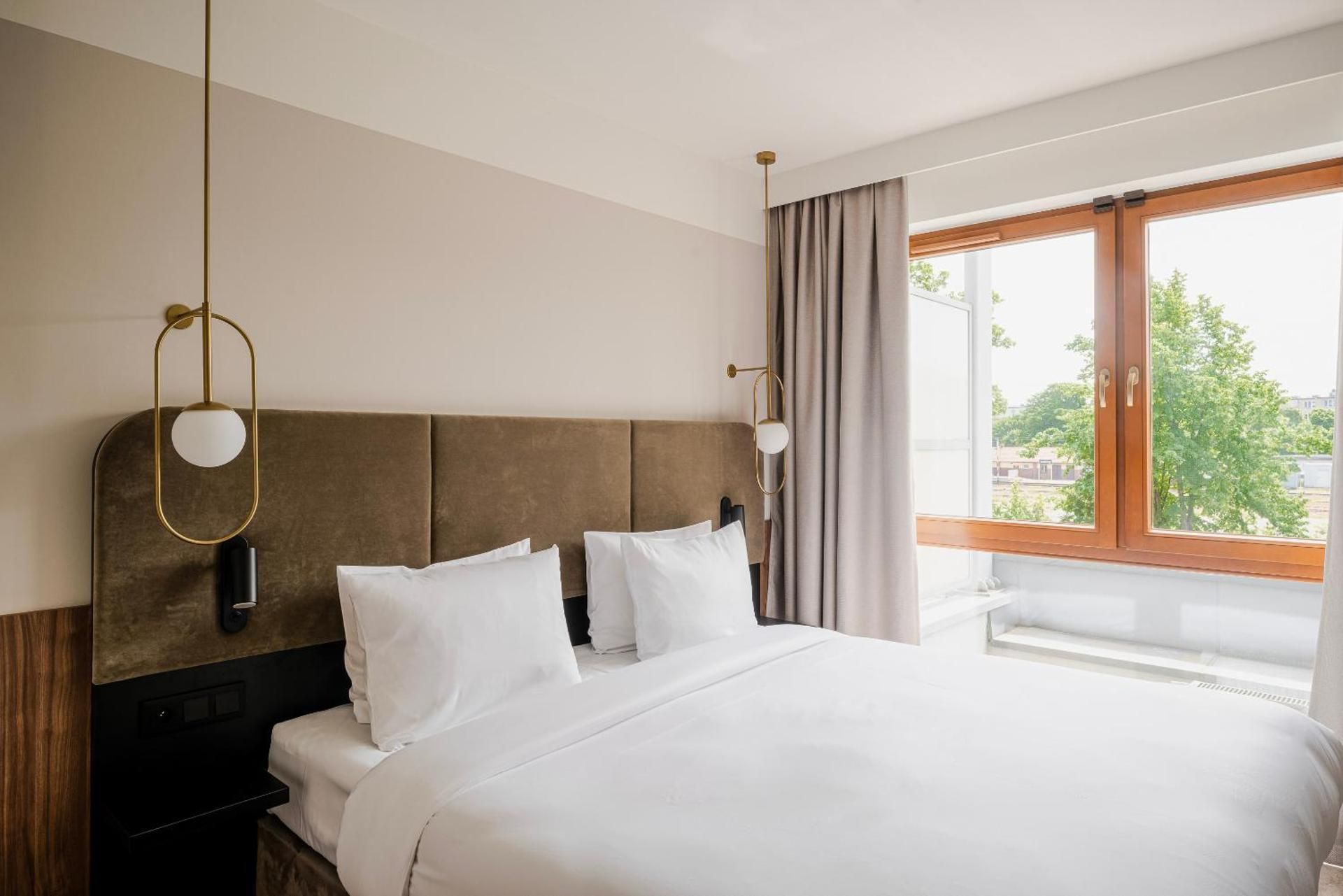 One-Bedroom Deluxe Queen Suite with Sofa Bed