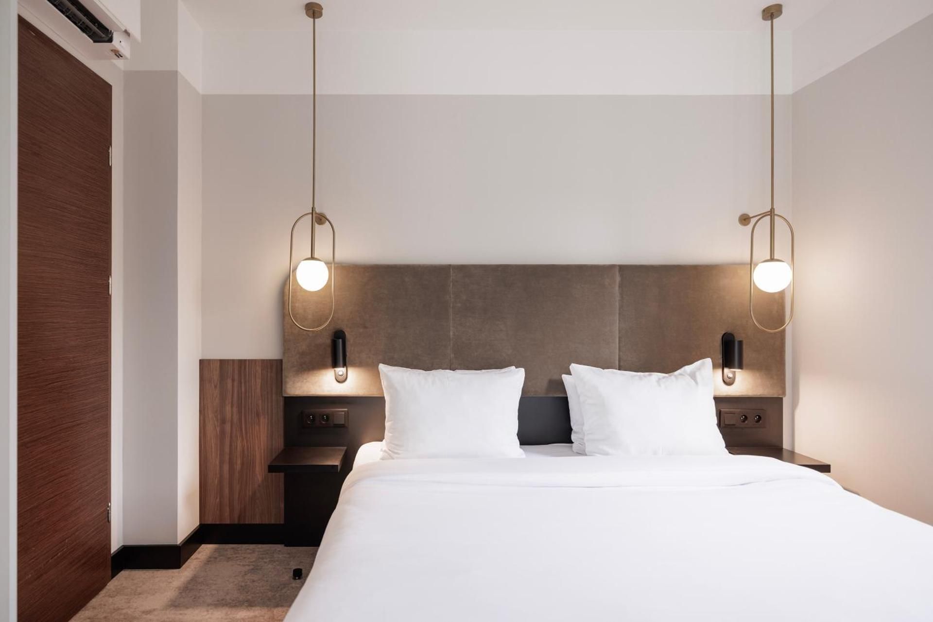 Two-Bedroom Executive Queen Suite with Sofa Bed