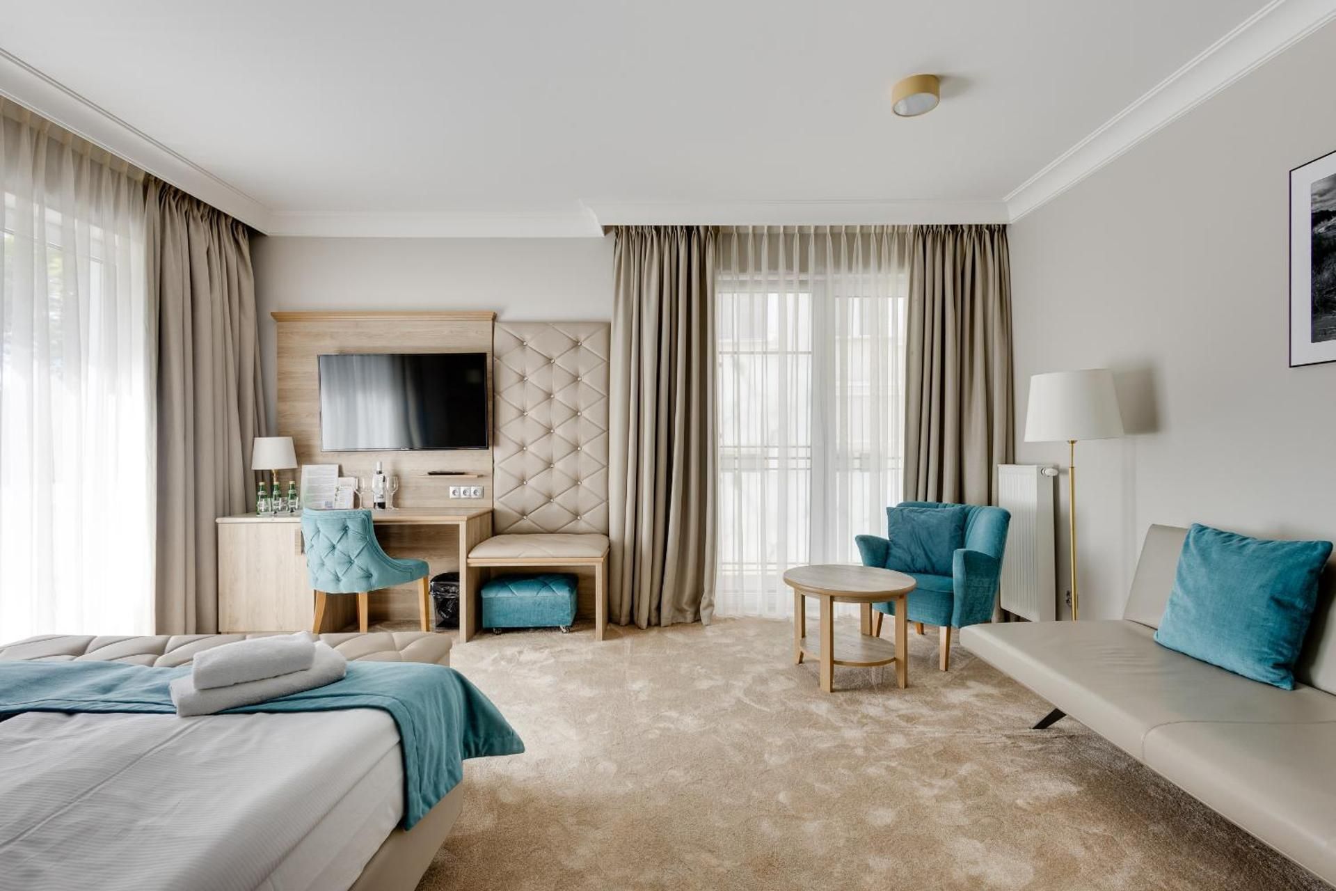 Deluxe Double Room with Extra Bed