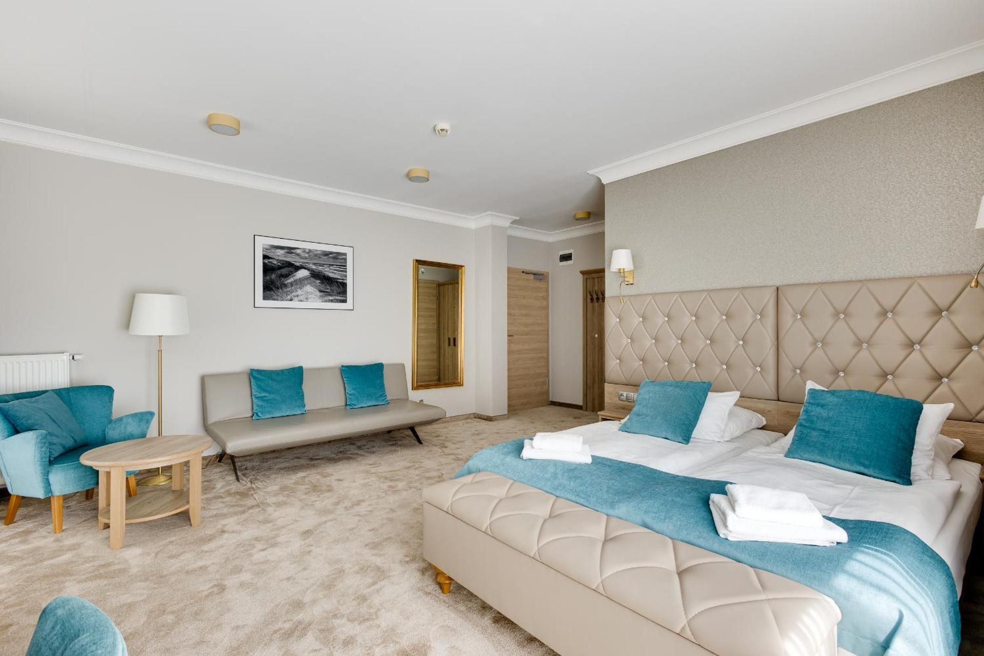 Deluxe Double Room with Extra Bed