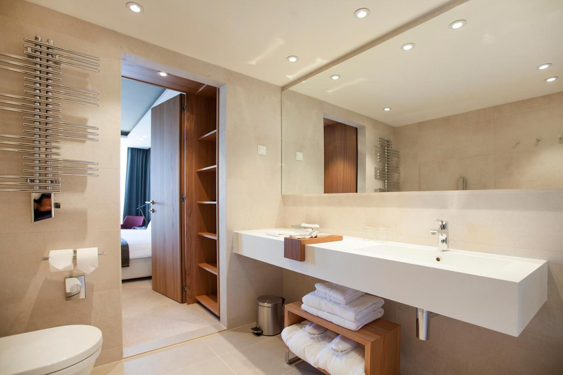 Executive Suite with Balcony
