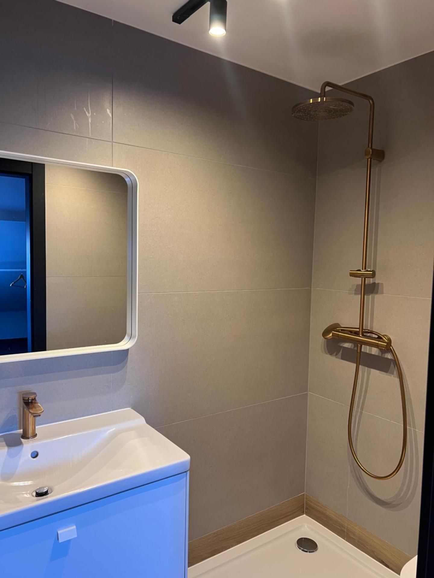 Triple Room with Shower