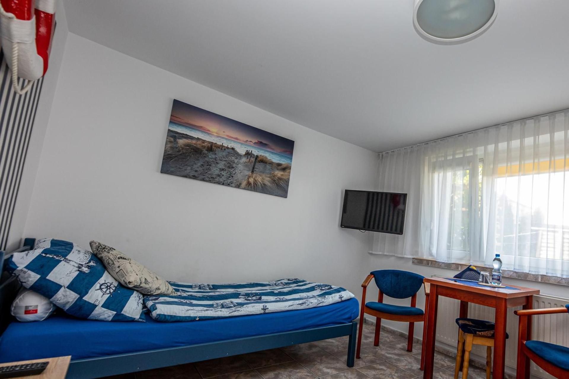 Single Room with Private External Bathroom