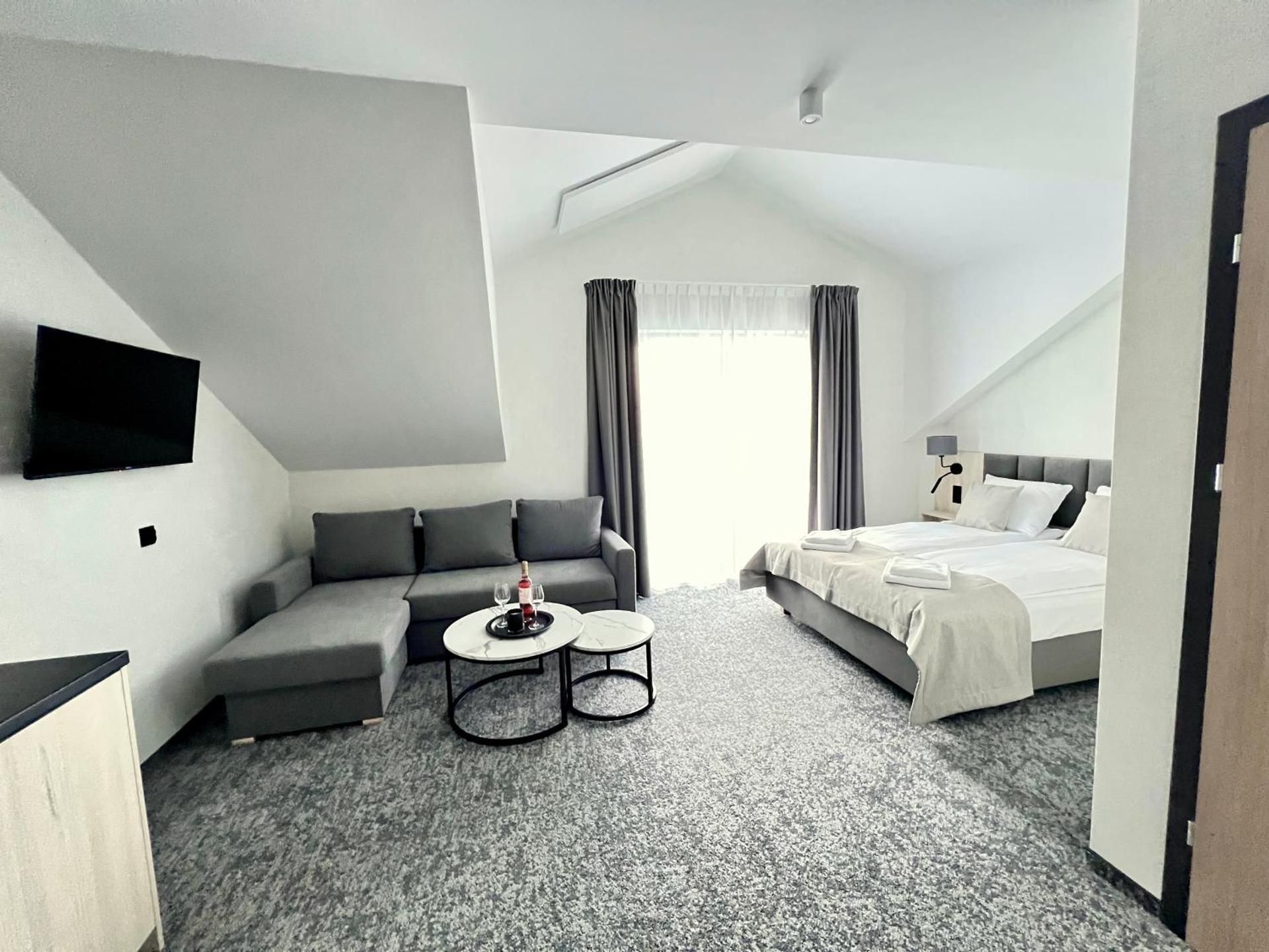 Deluxe Family Suite