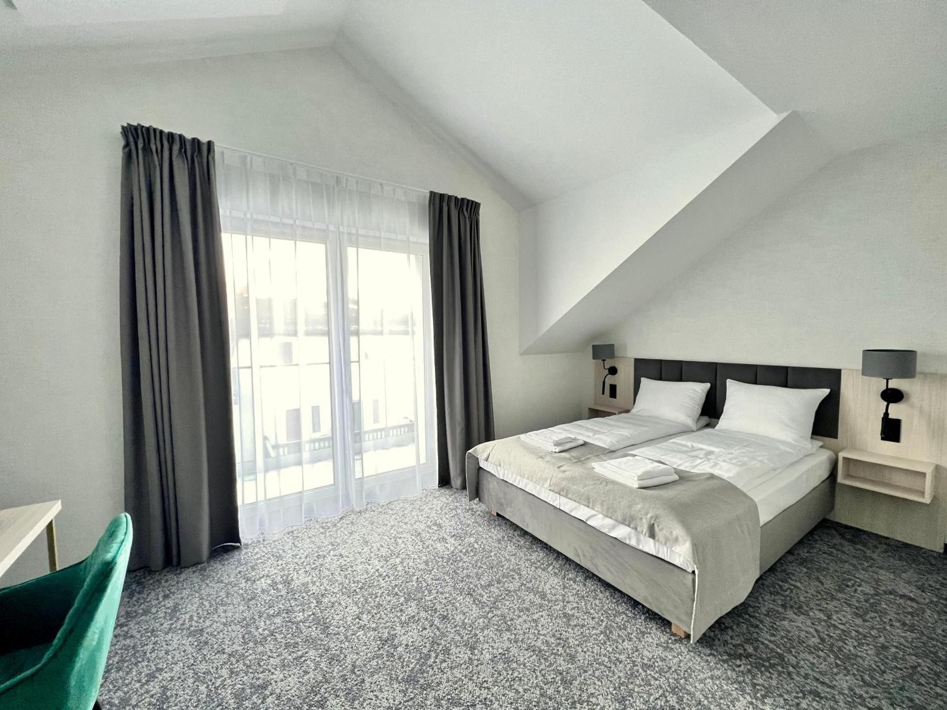 Standard King Room