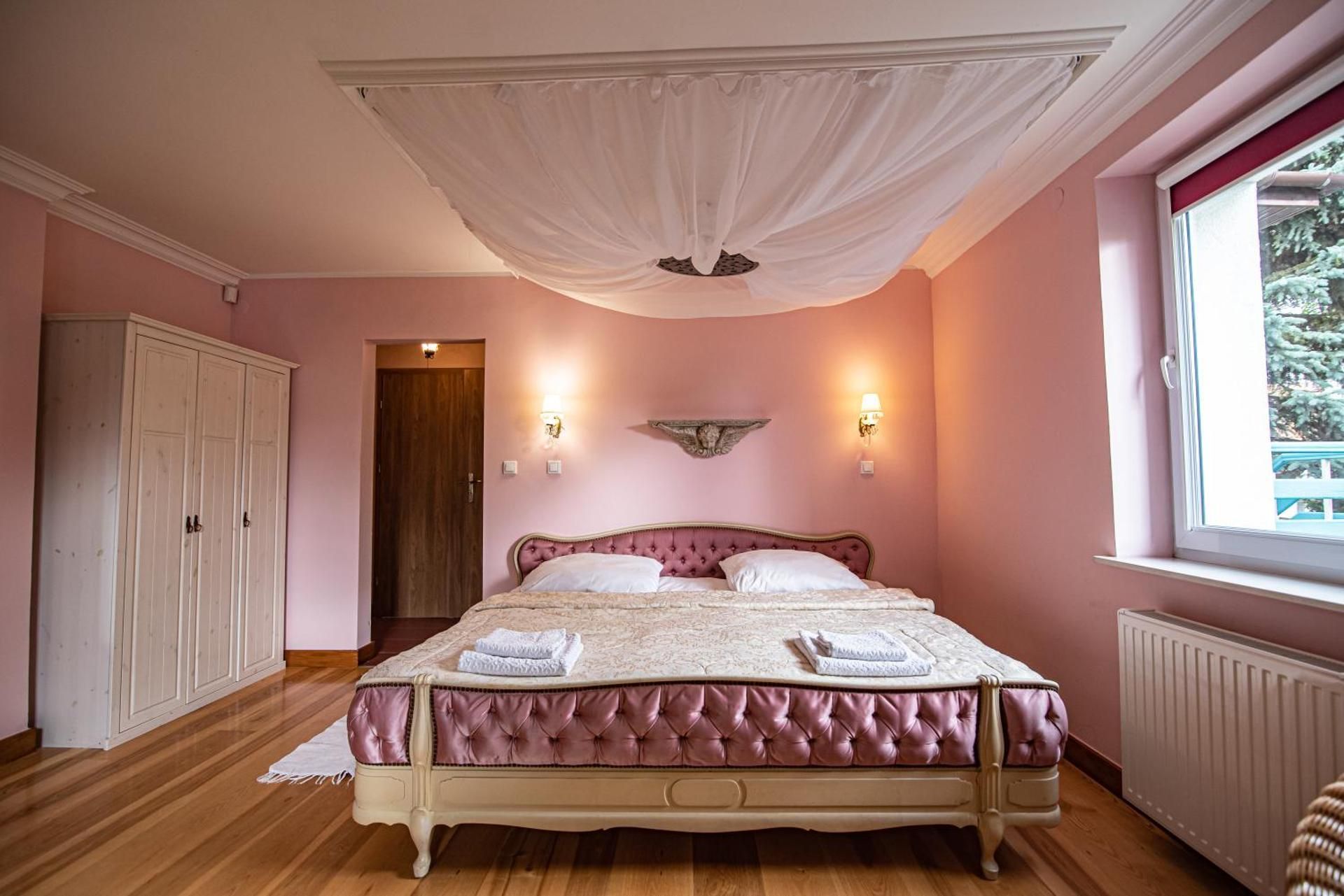 Superior King Room