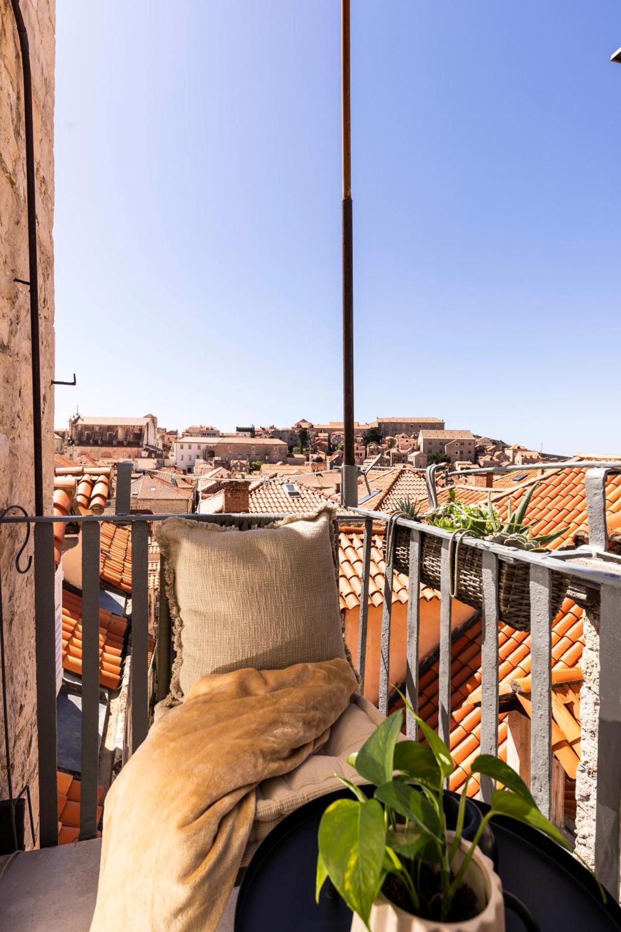 Deluxe Two-Bedroom Apartment with Balcony