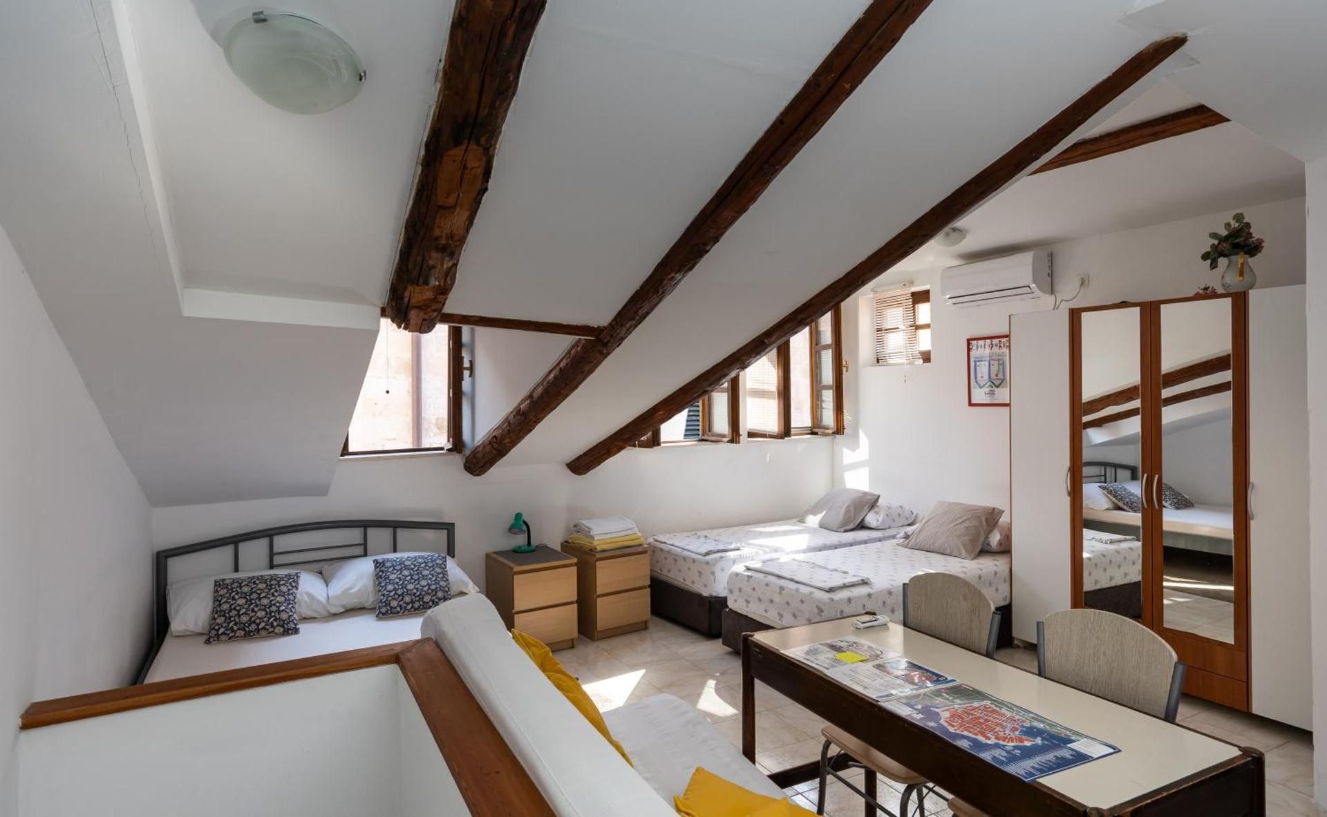 Deluxe Quadruple Room