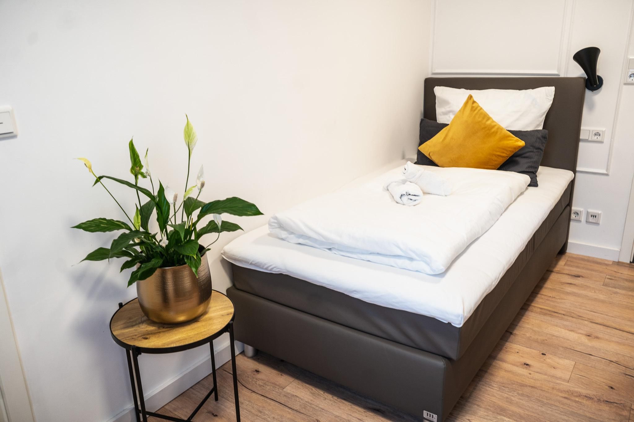 Einzelzimmer-Modern-Eigenes Badezimmer-Einzelzimmer
