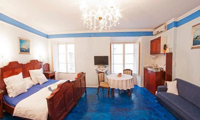One-Bedroom Apartment - Non-Smoking