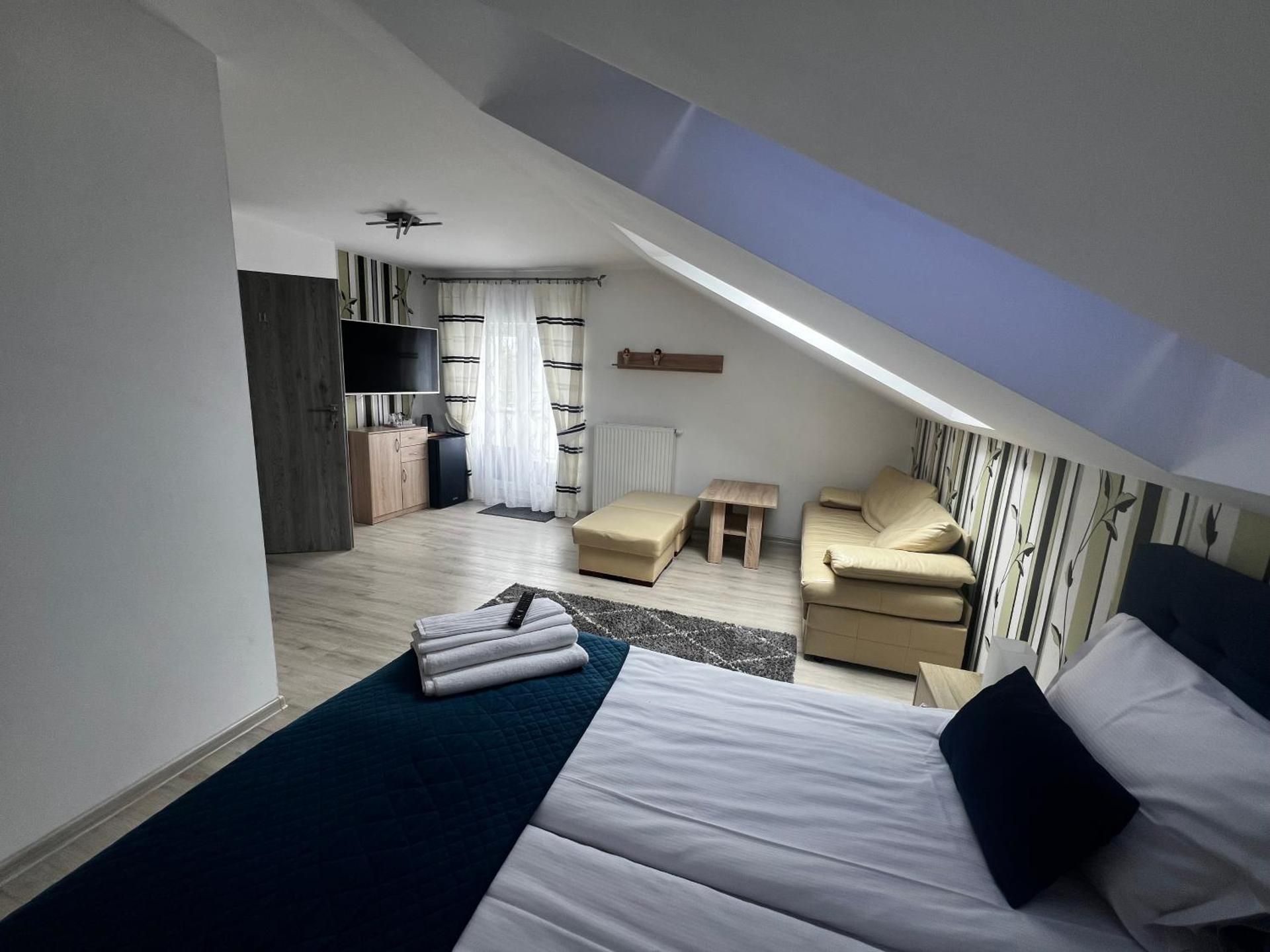 Deluxe Double Room with Bath