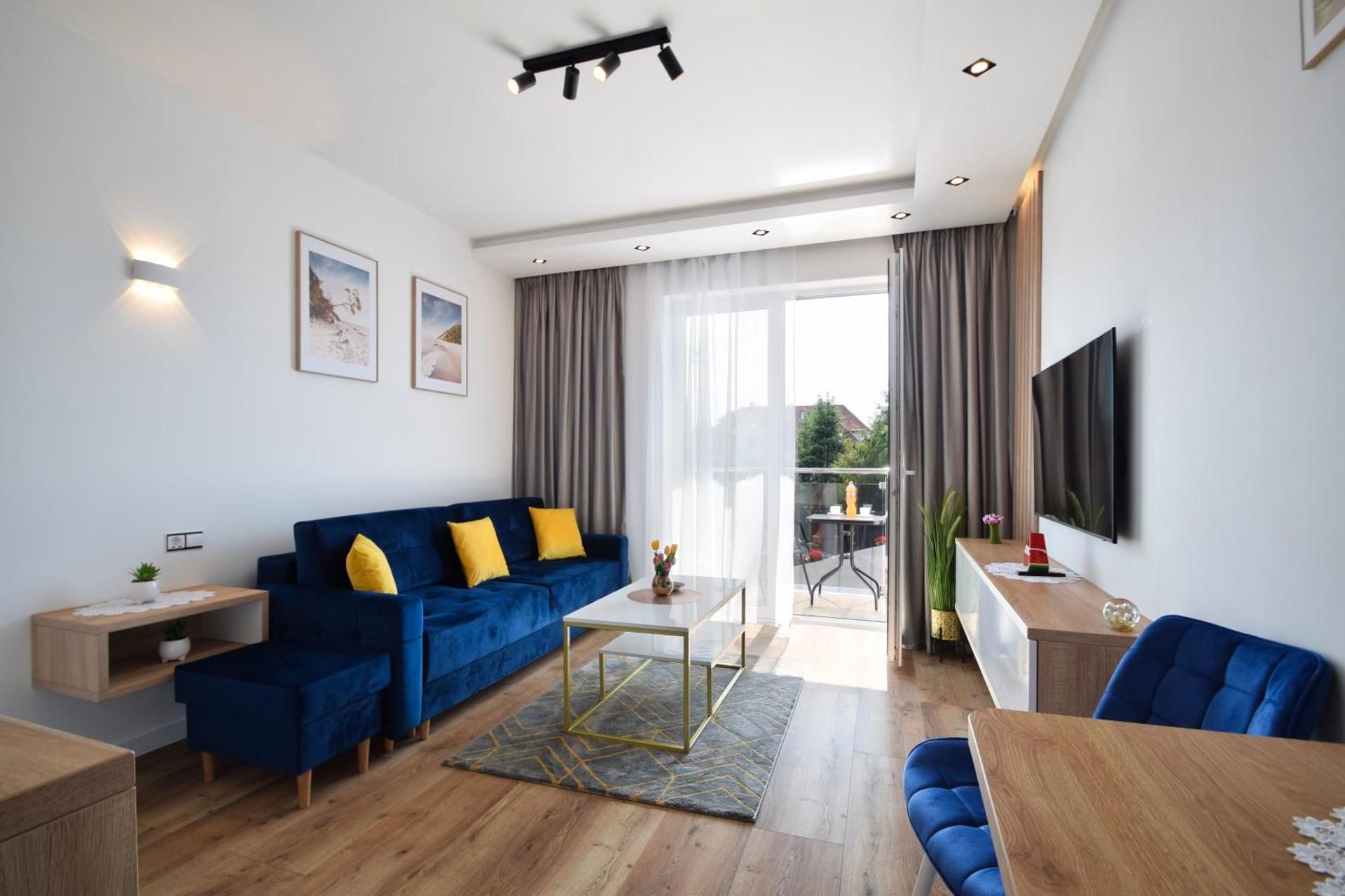 Studio with Balcony