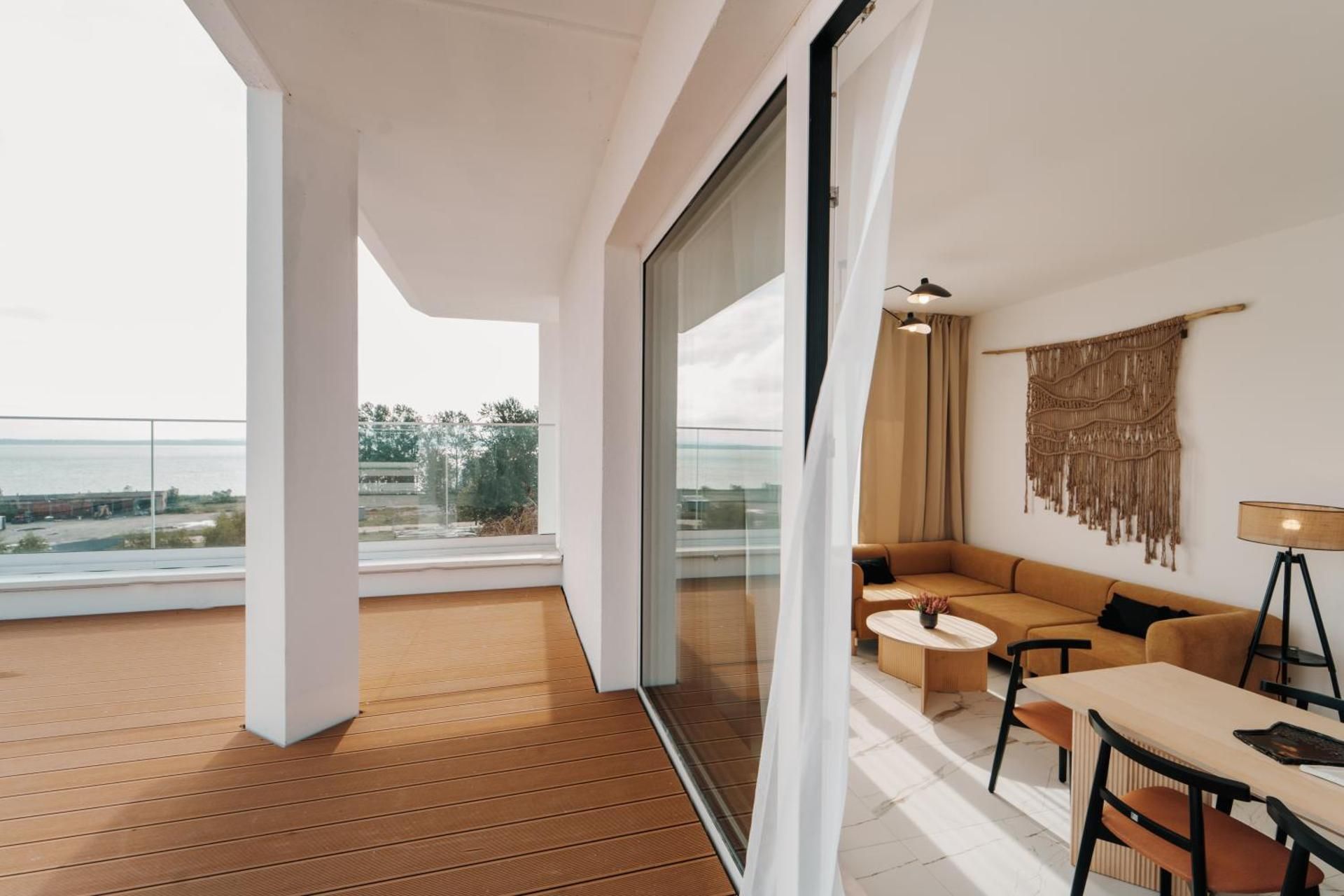 Apartment with Terrace