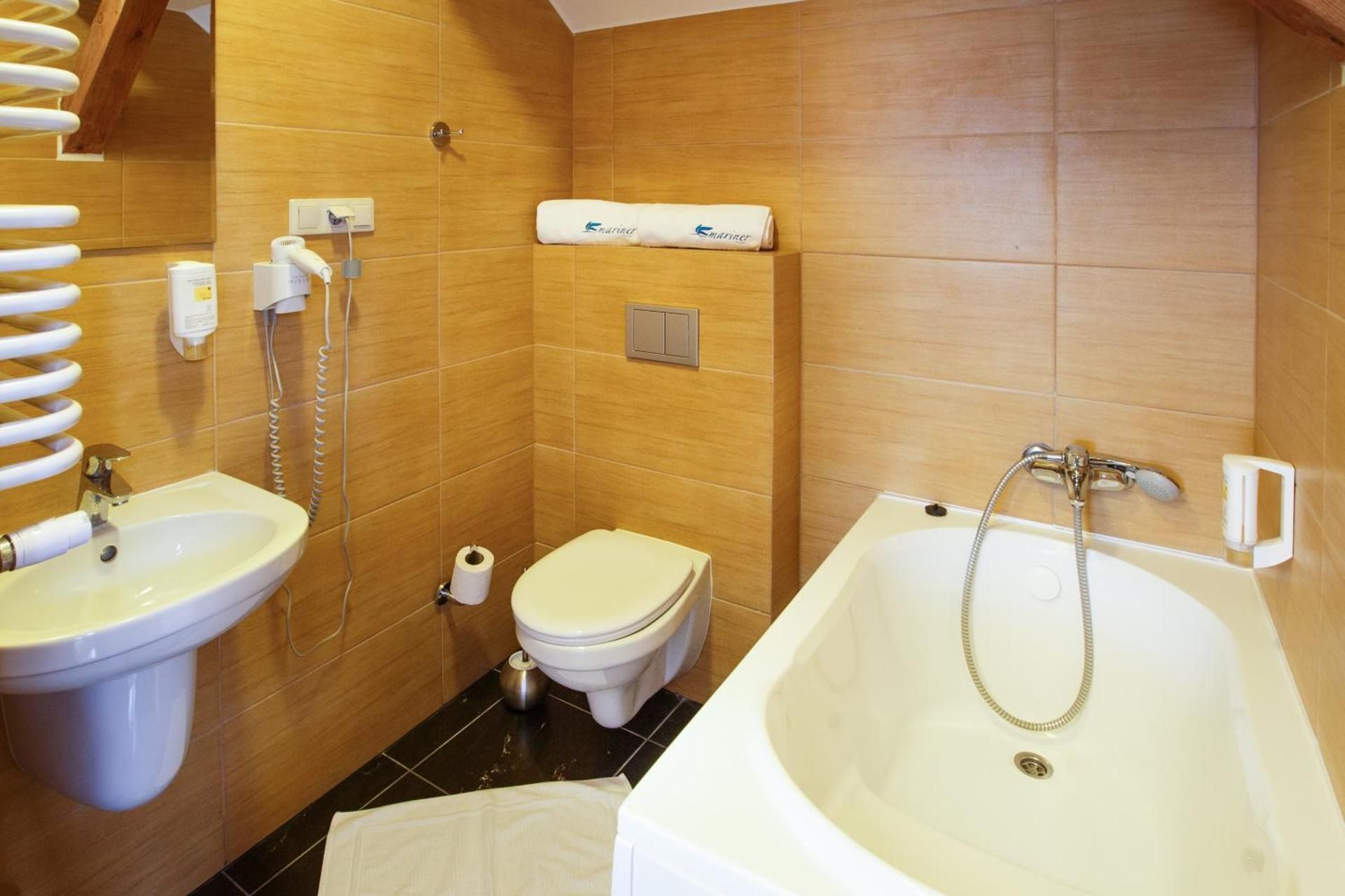 Large Double Room