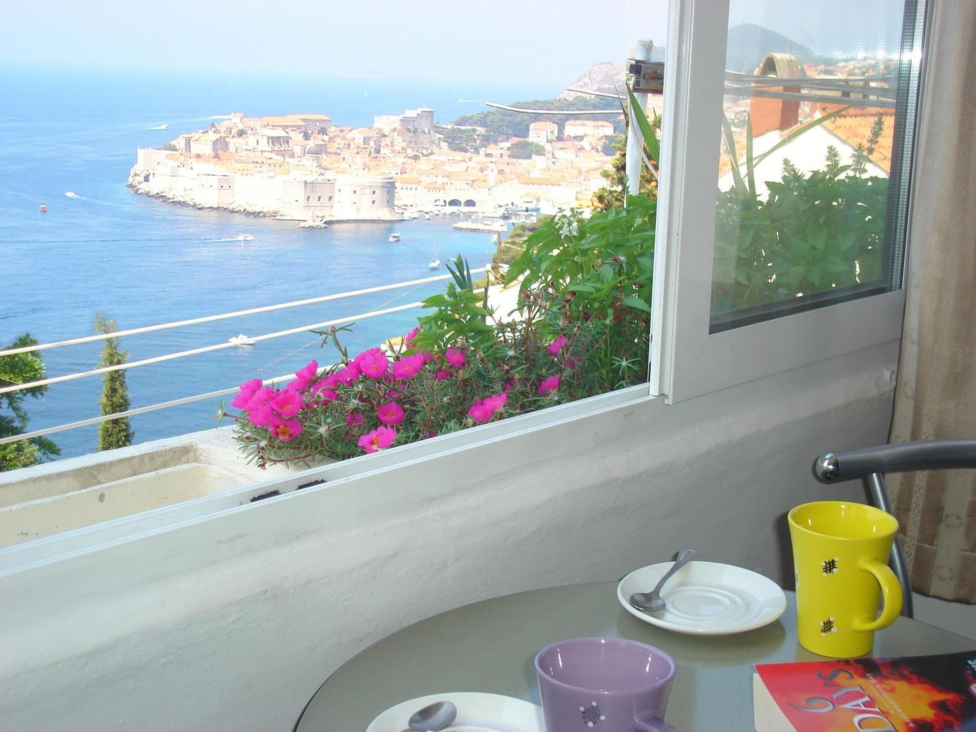 One-Bedroom Apartment with Balcony and Sea View
