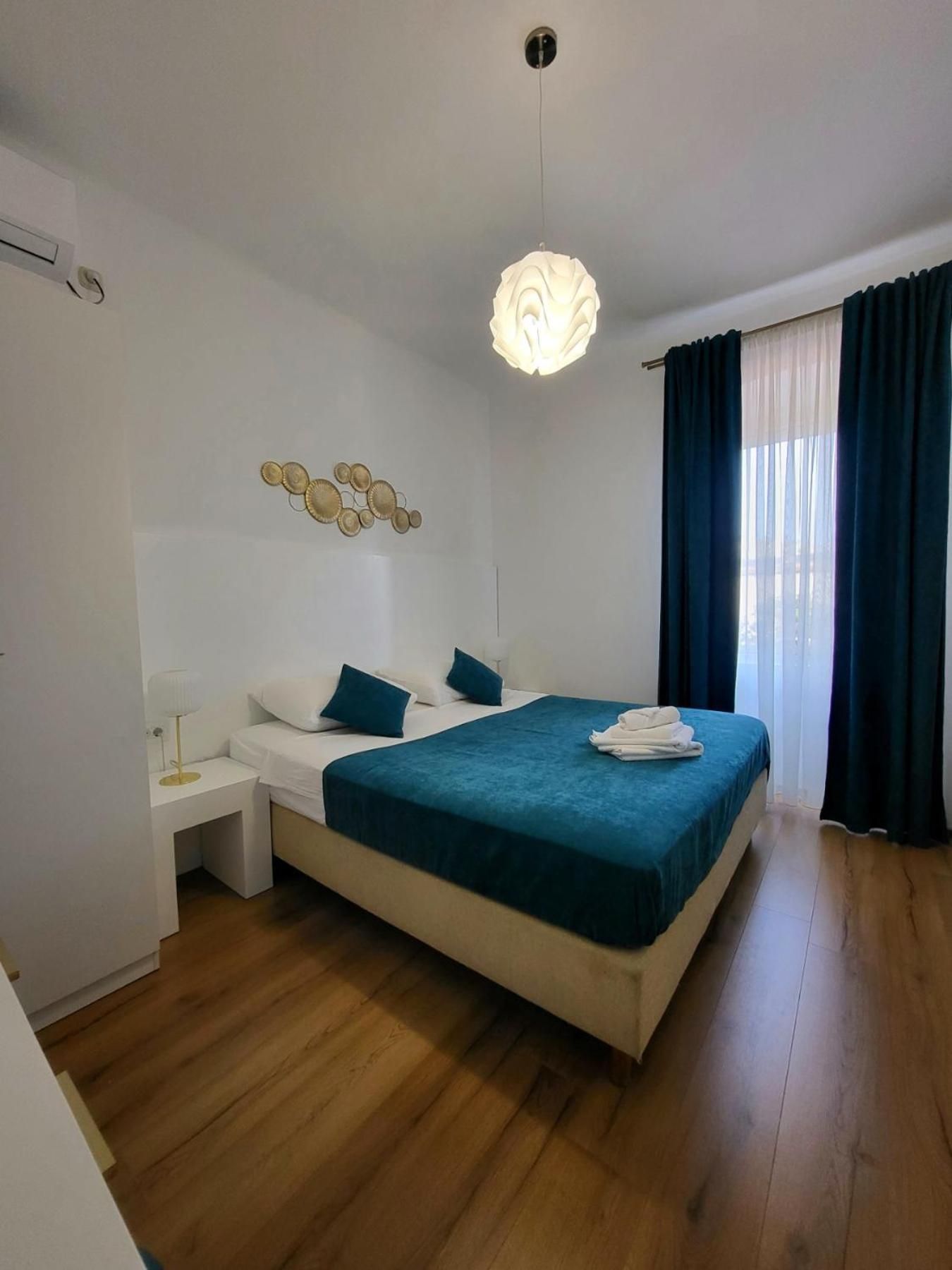 Deluxe Double Room with Shower