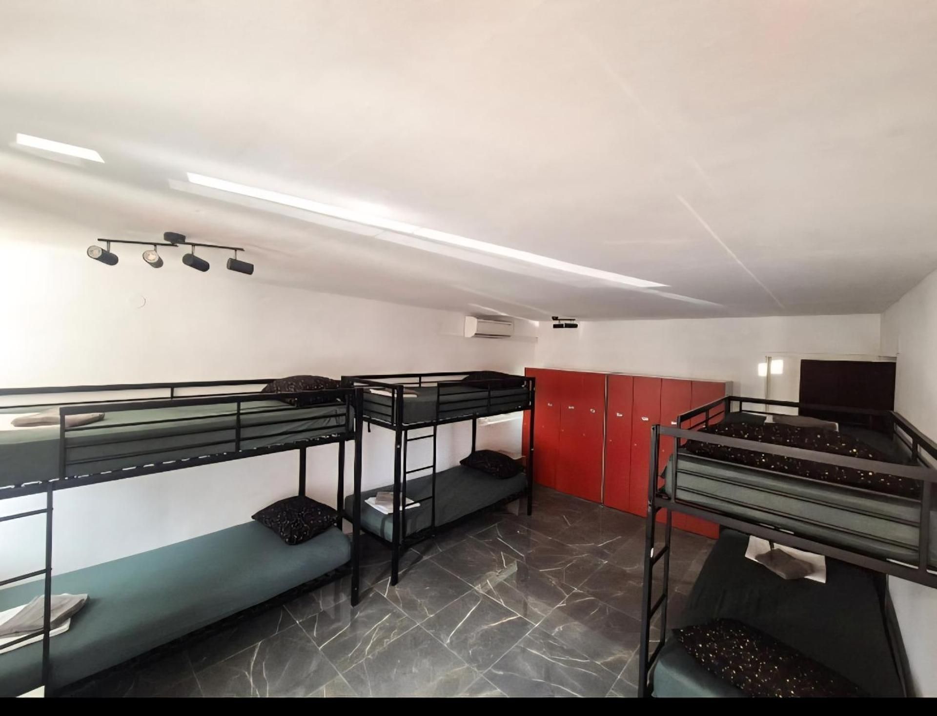 6-Bed Mixed Dormitory Room