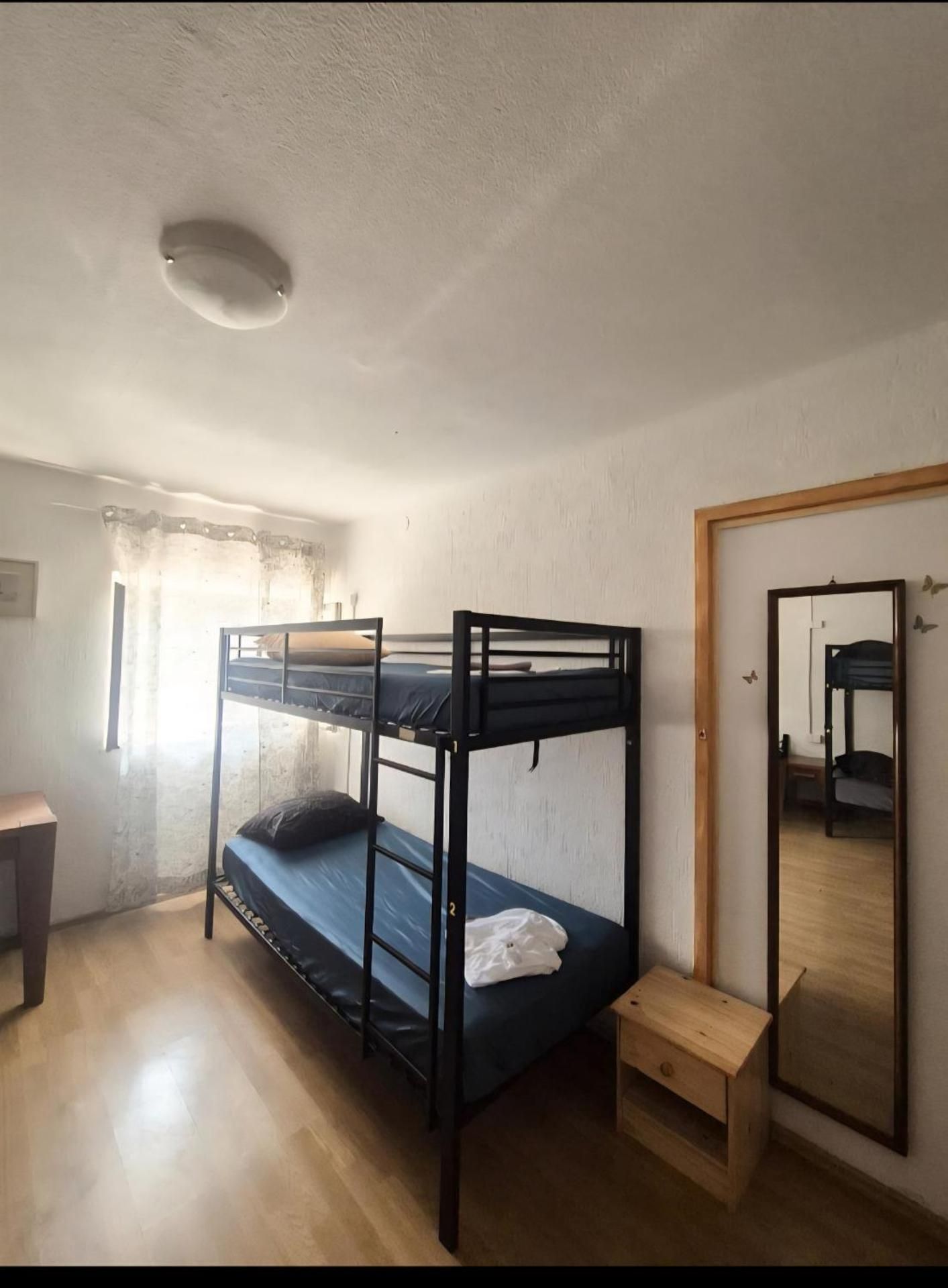 Mixed Dormitory Room