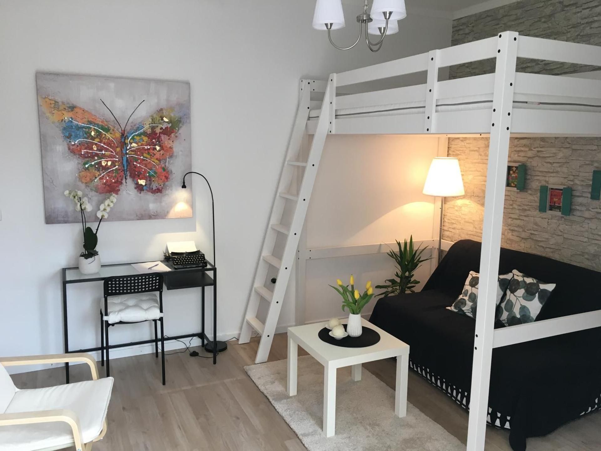 Studio Apartment