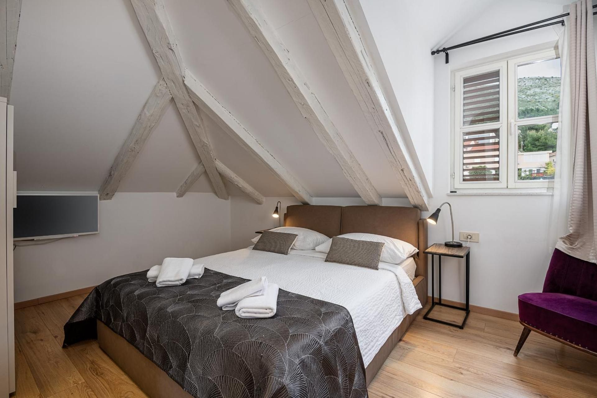 Double Room with Mountain View
