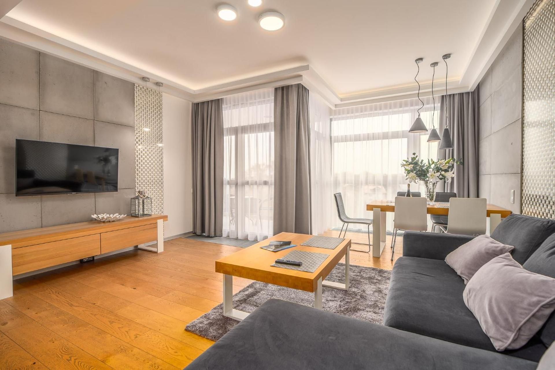 One-Bedroom Apartment A406 (Side Sea View)