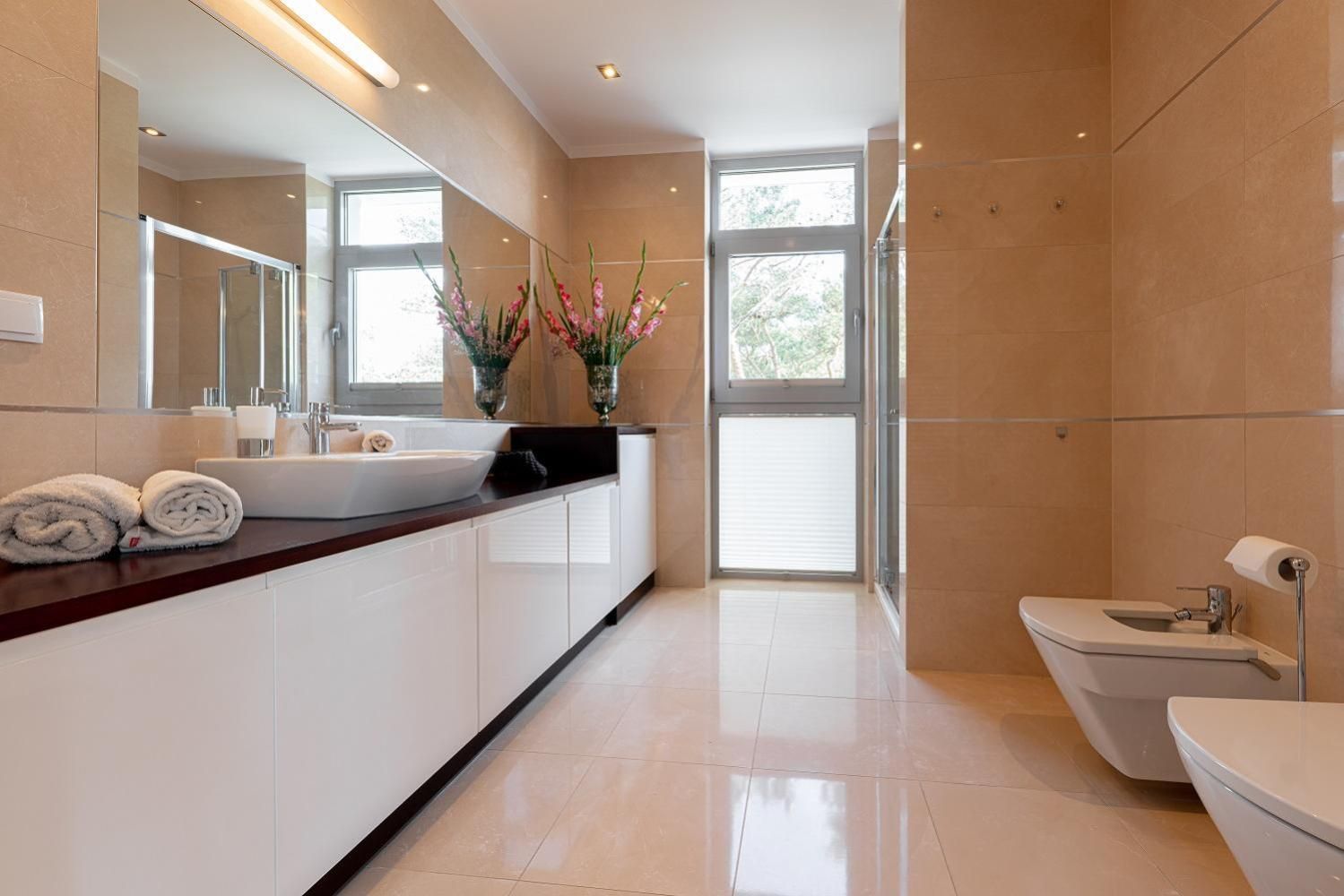Two-Bedroom Apartment A312 (Sea View)