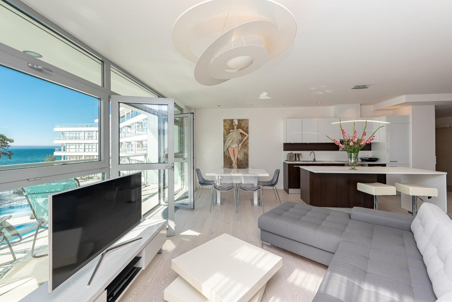 Two-Bedroom Apartment A312 (Sea View)
