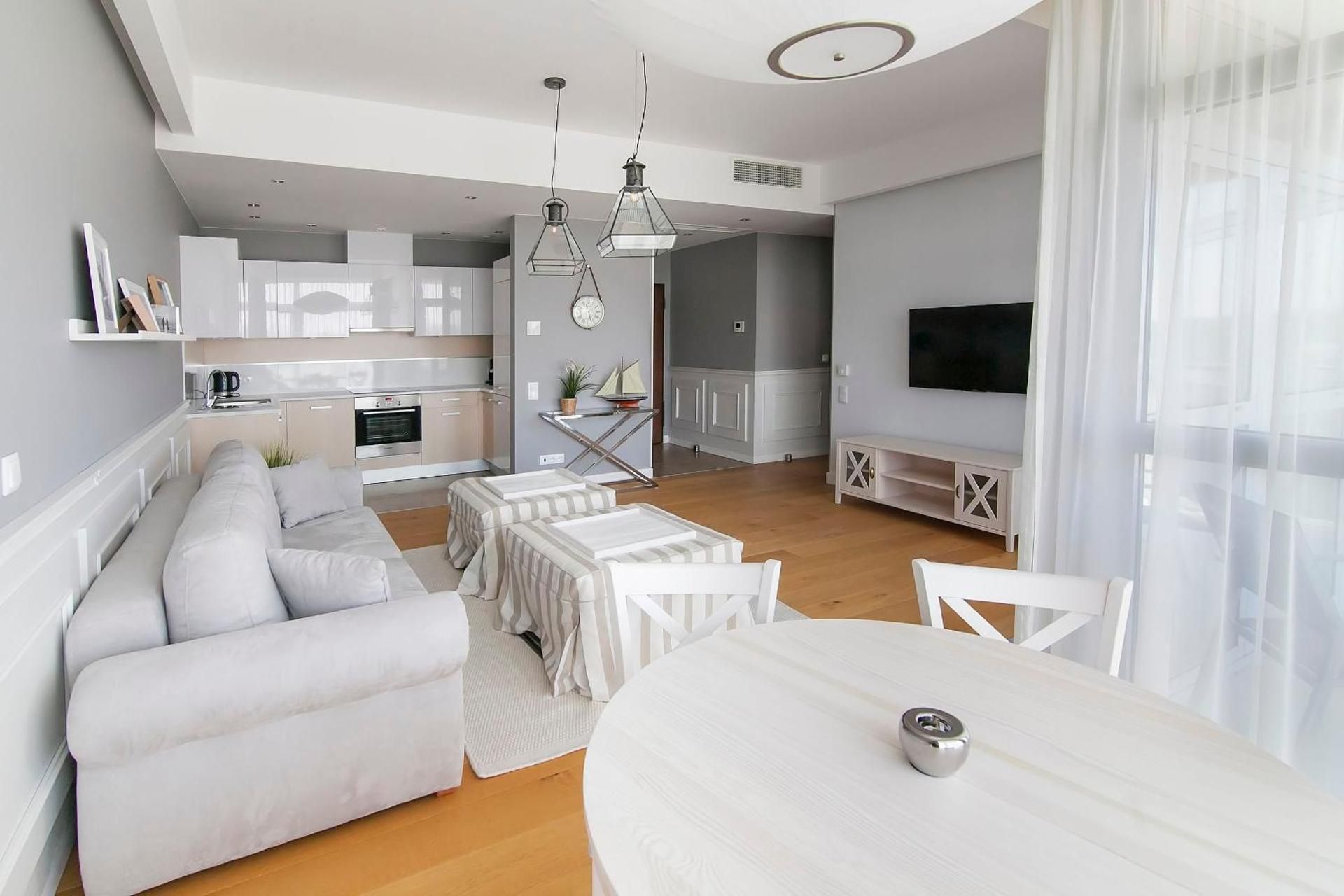 One-Bedroom Apartment A408 (Side Sea View)