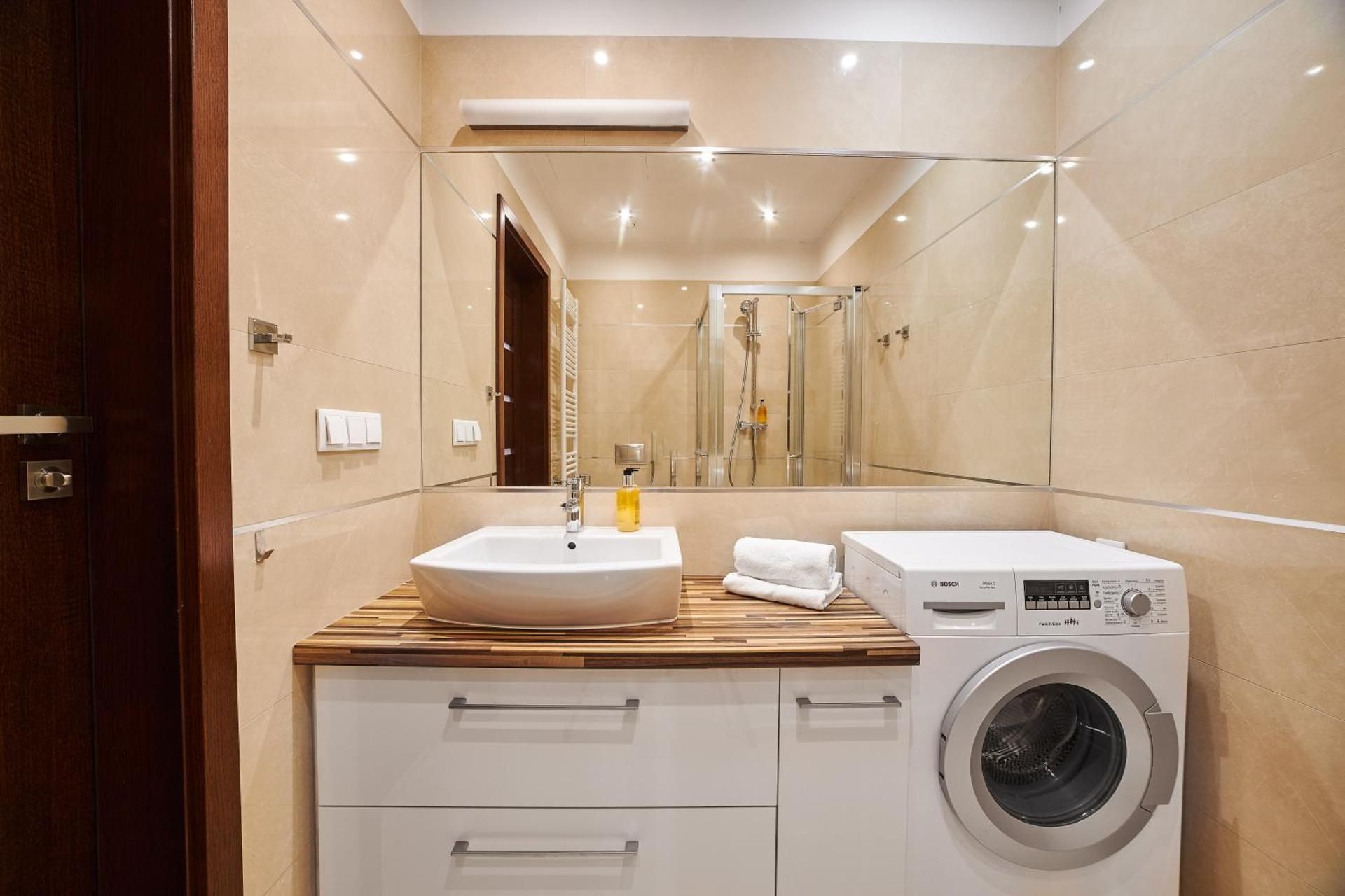 Studio Apartment A117 with an exit to the swimming pool