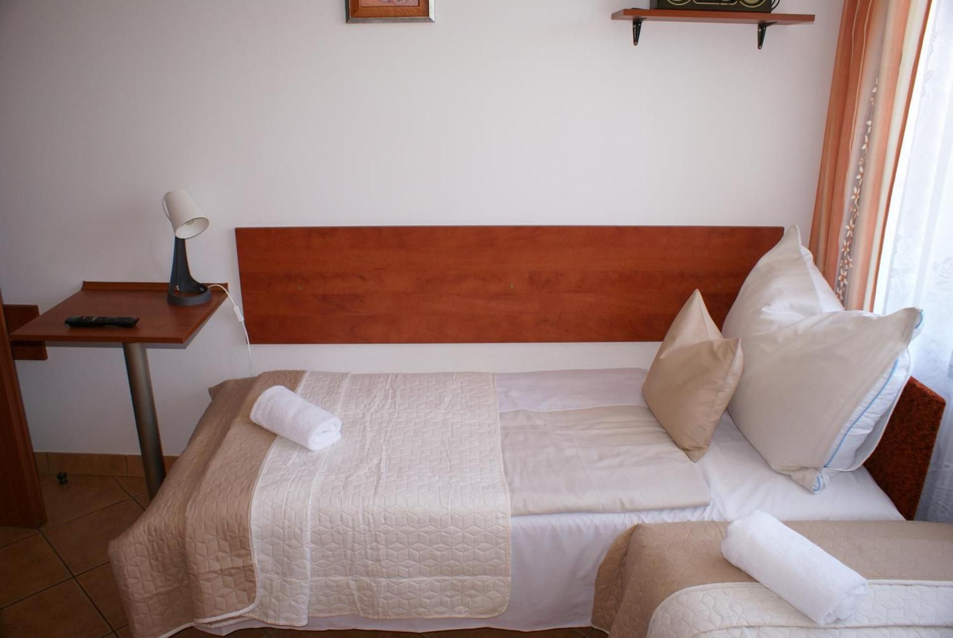 Economy Twin Room