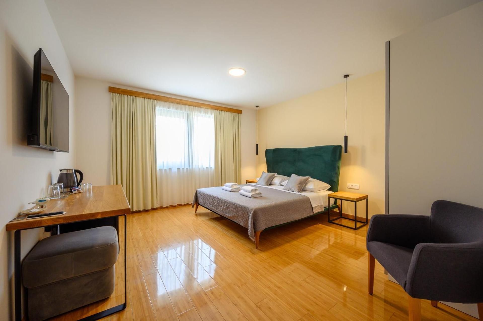 Superior King Room