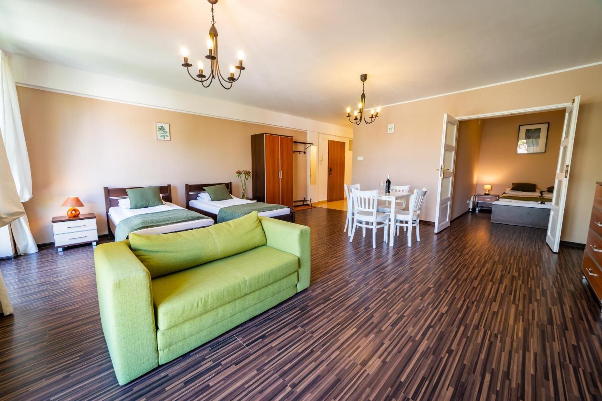 Standard Apartment (4 Adults)